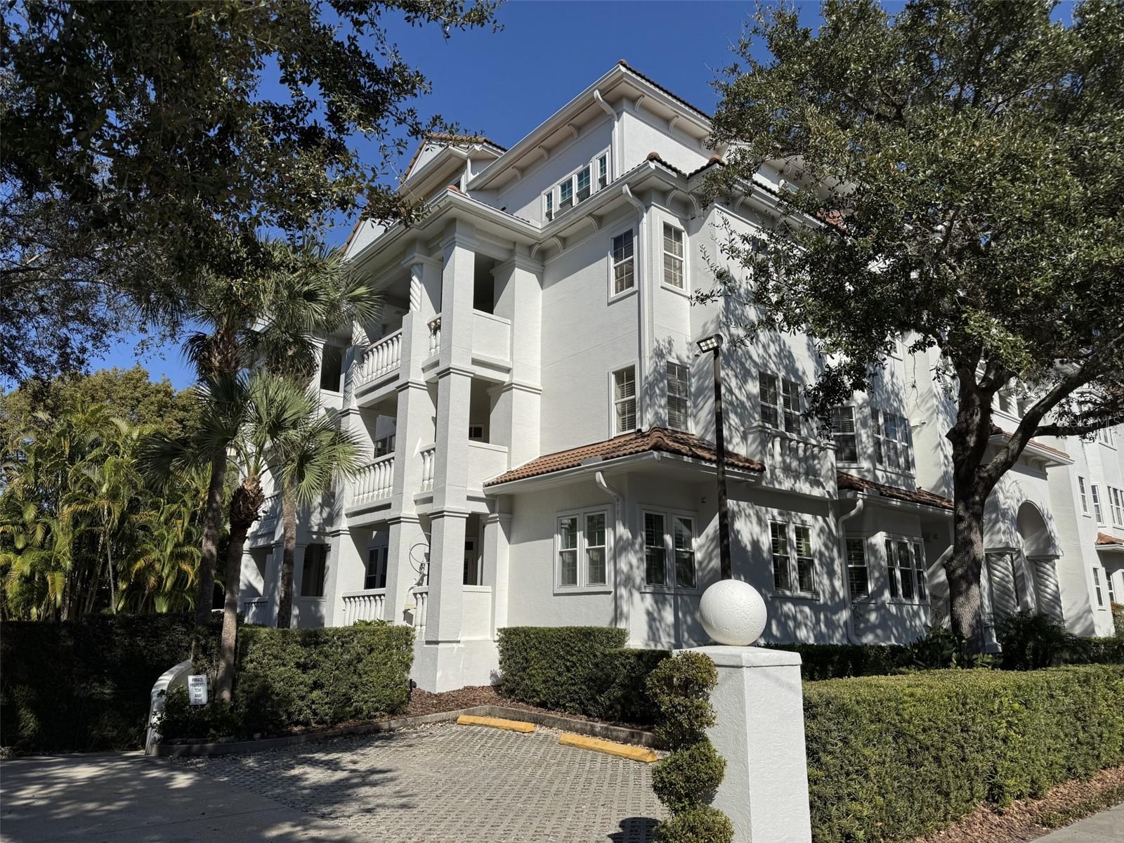 147 S INTERLACHEN AVE #202, WINTER PARK, FL, 32789