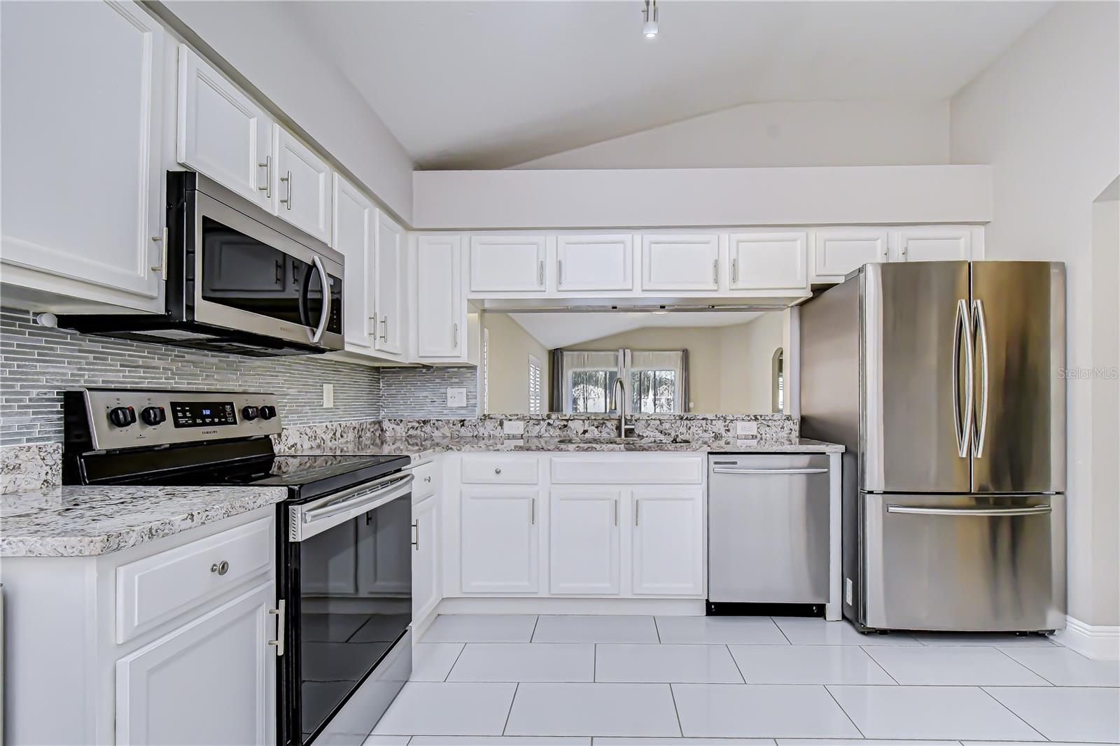 18109 CANAL POINTE ST, TAMPA, FL, 33647