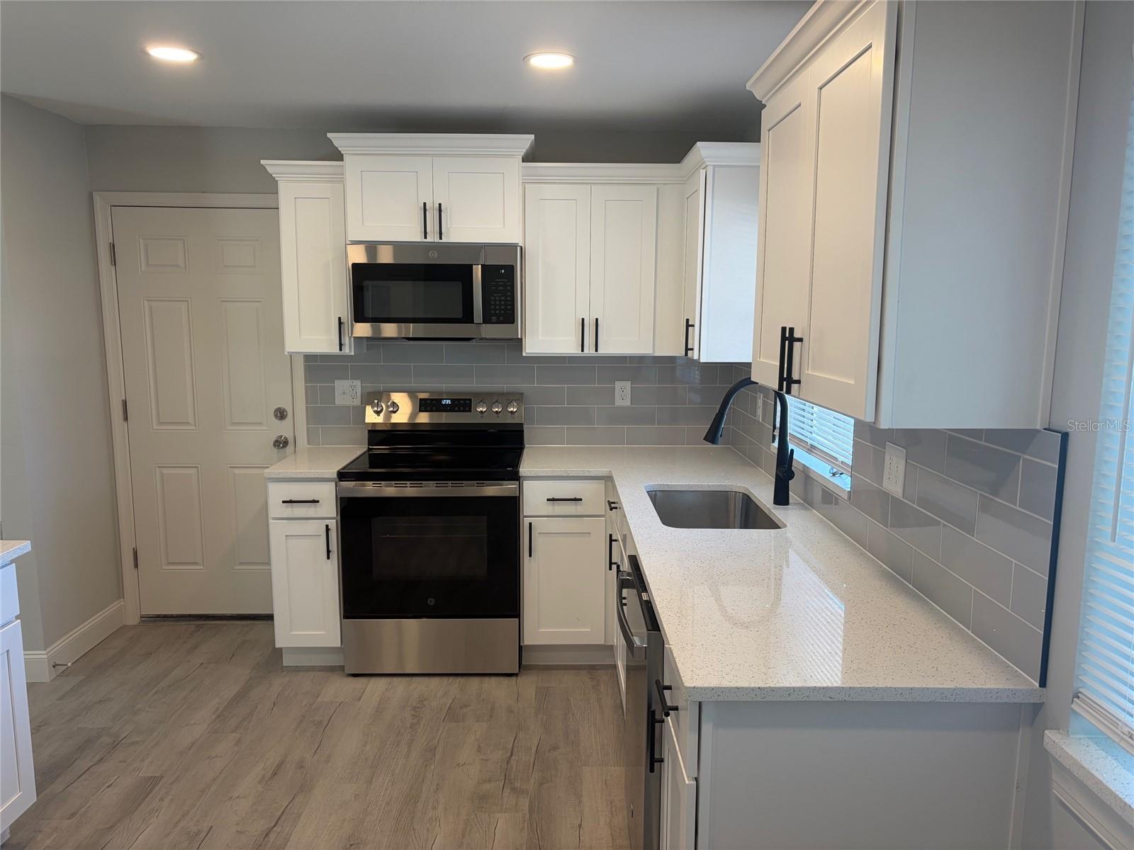 8708 BENTON DR, PORT RICHEY, FL, 34668