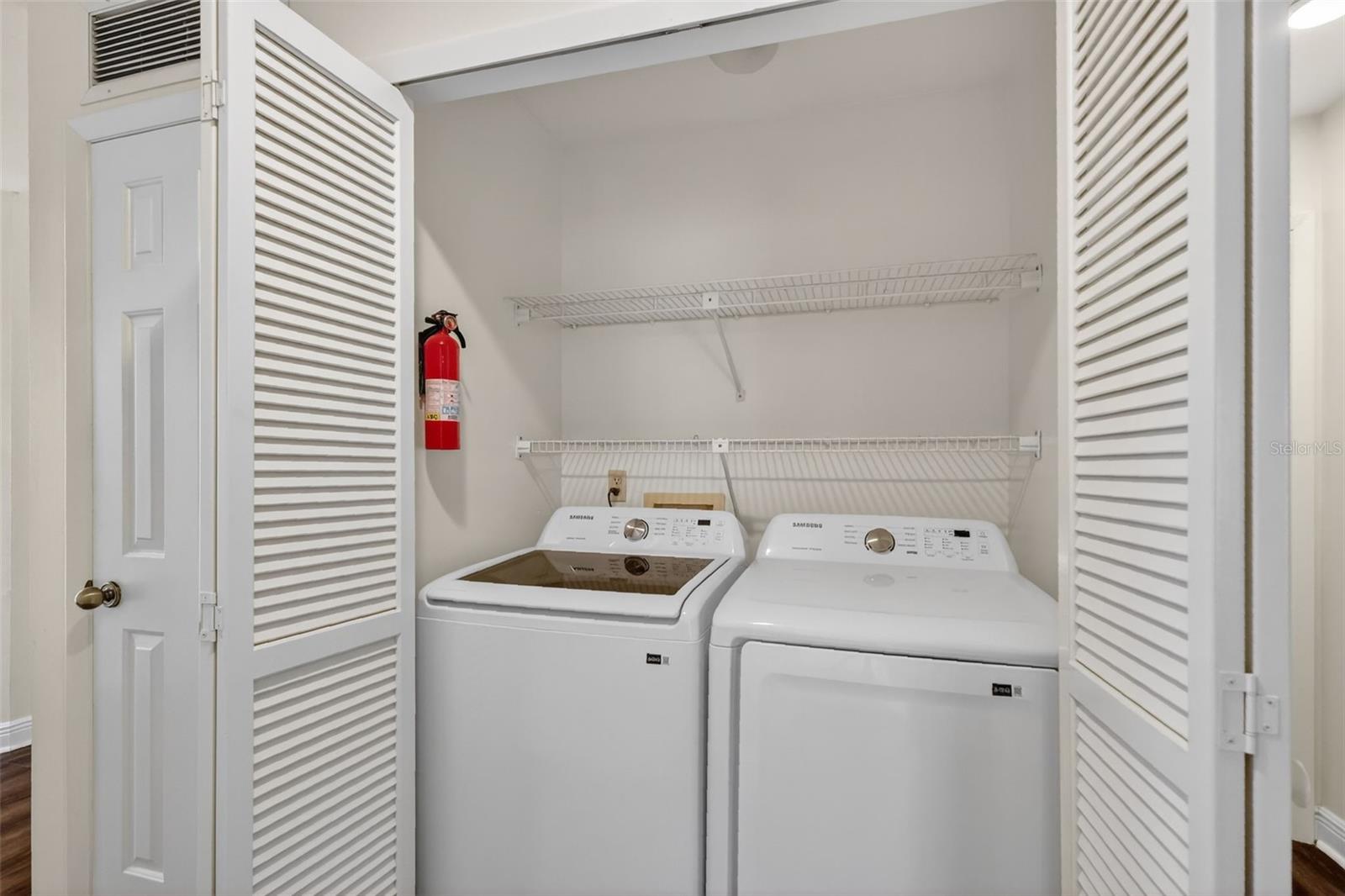 301 CLUSTERWOOD DR, YALAHA, FL, 34797