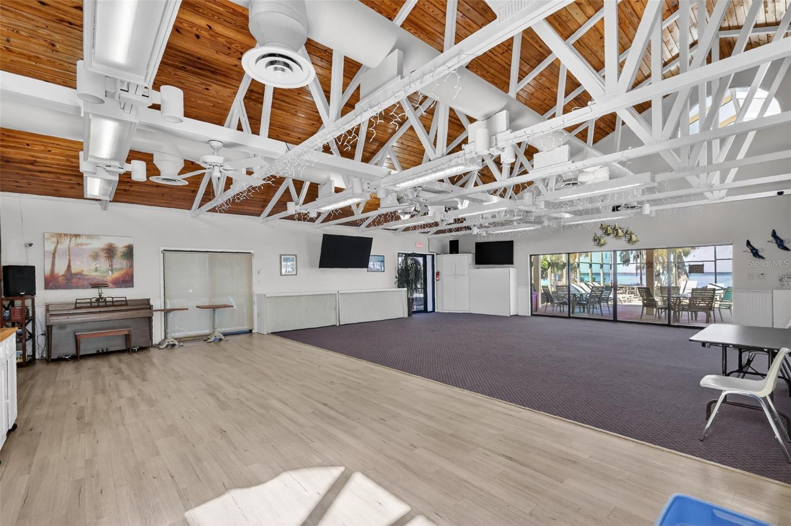 301 CLUSTERWOOD DR, YALAHA, FL, 34797