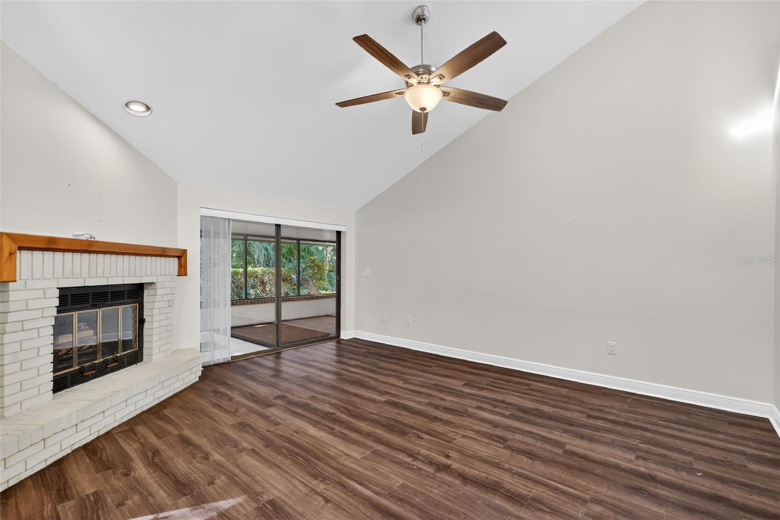 301 CLUSTERWOOD DR, YALAHA, FL, 34797