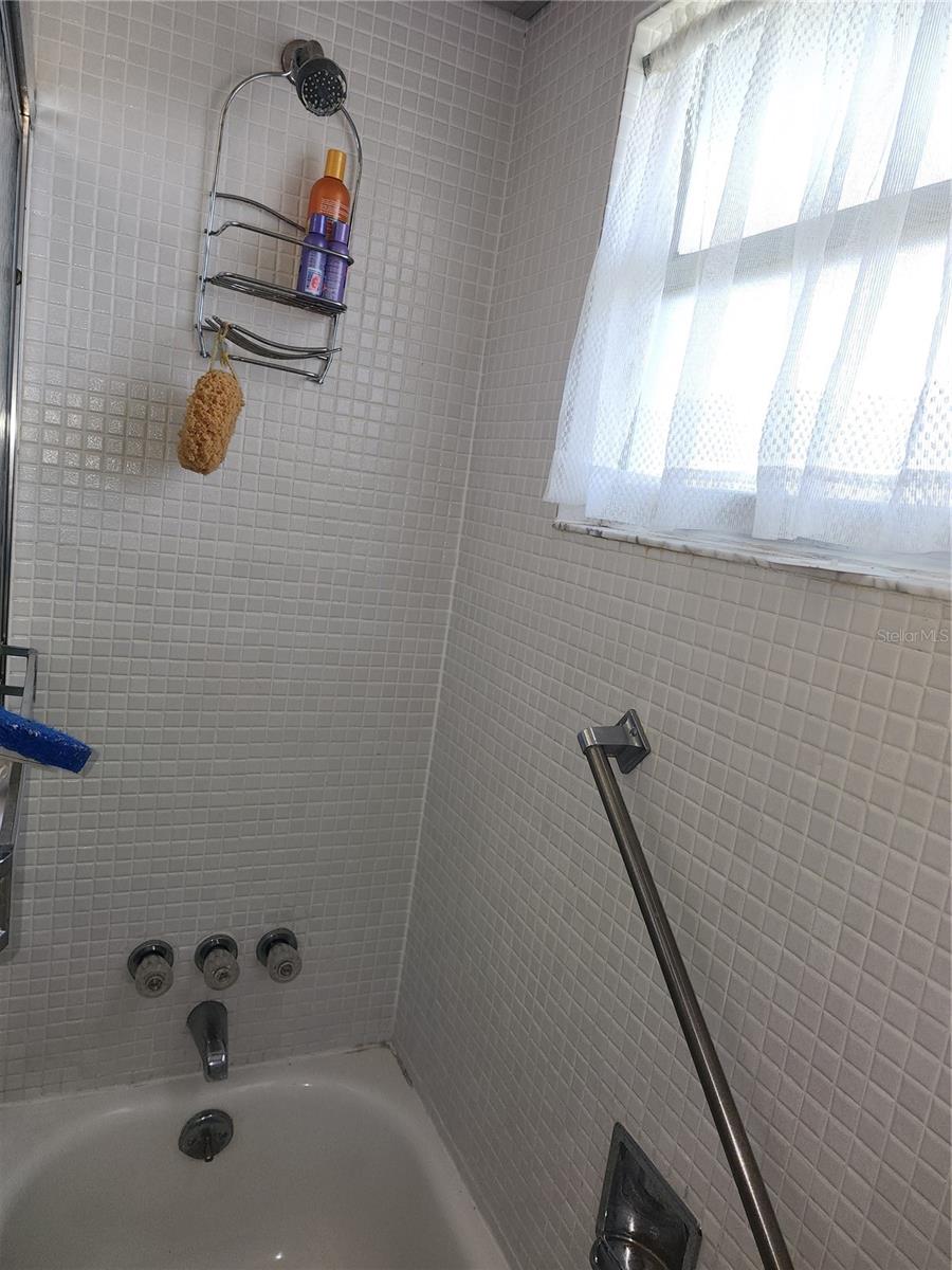 1811 BEDFORD LN #G-152, SUN CITY CENTER, FL, 33573