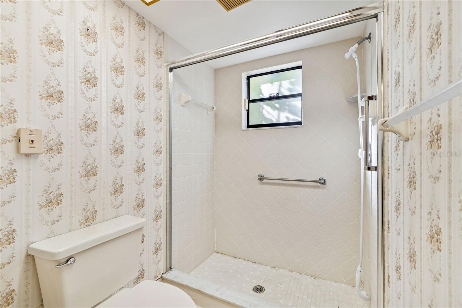 2051 LAREDO AVE, SPRING HILL, FL, 34608