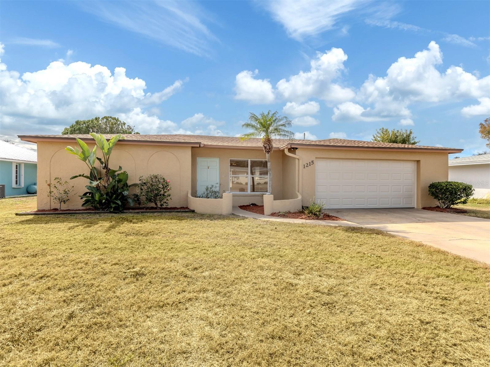 1215 MANGO AVE, VENICE, FL, 34285