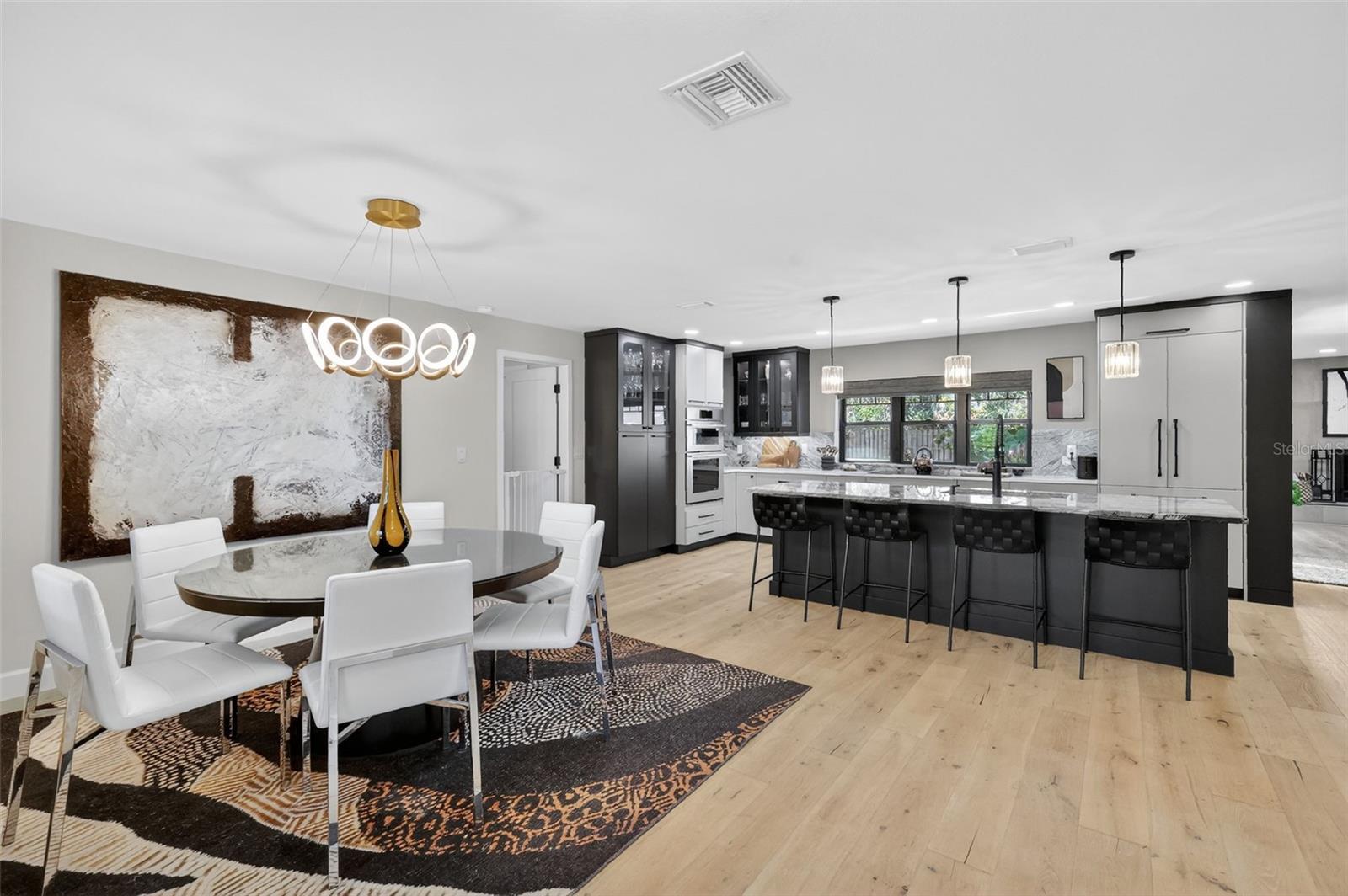 241 BAY RD, MOUNT DORA, FL, 32757