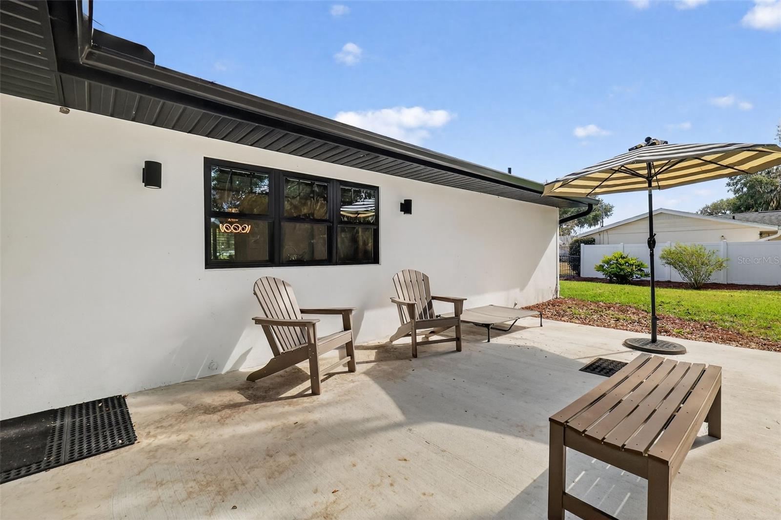 241 BAY RD, MOUNT DORA, FL, 32757