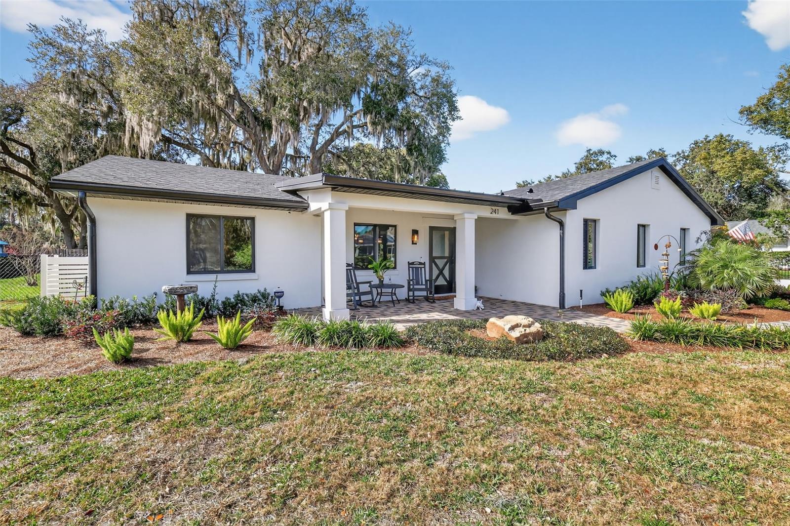 241 BAY RD, MOUNT DORA, FL, 32757