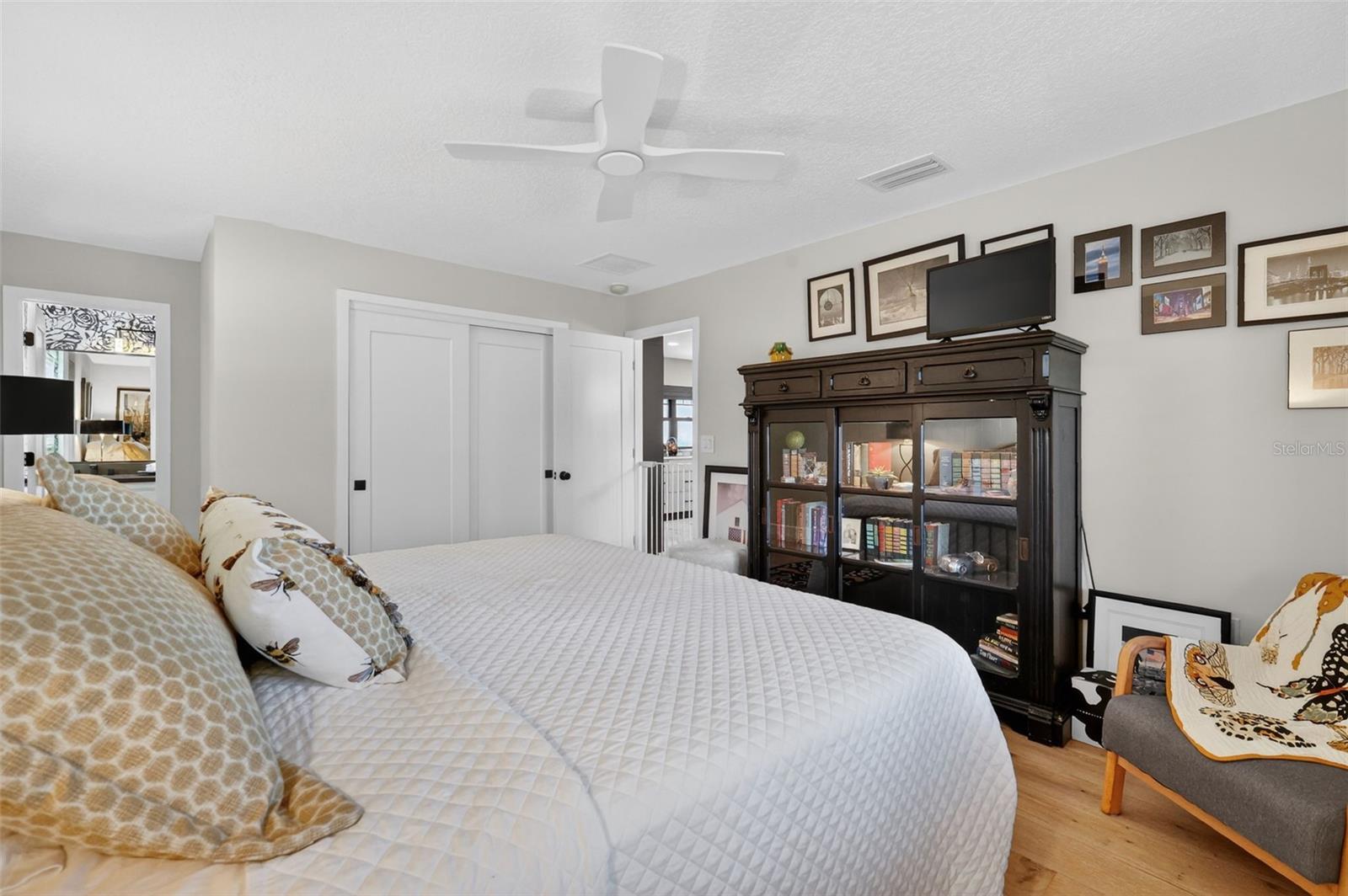 241 BAY RD, MOUNT DORA, FL, 32757