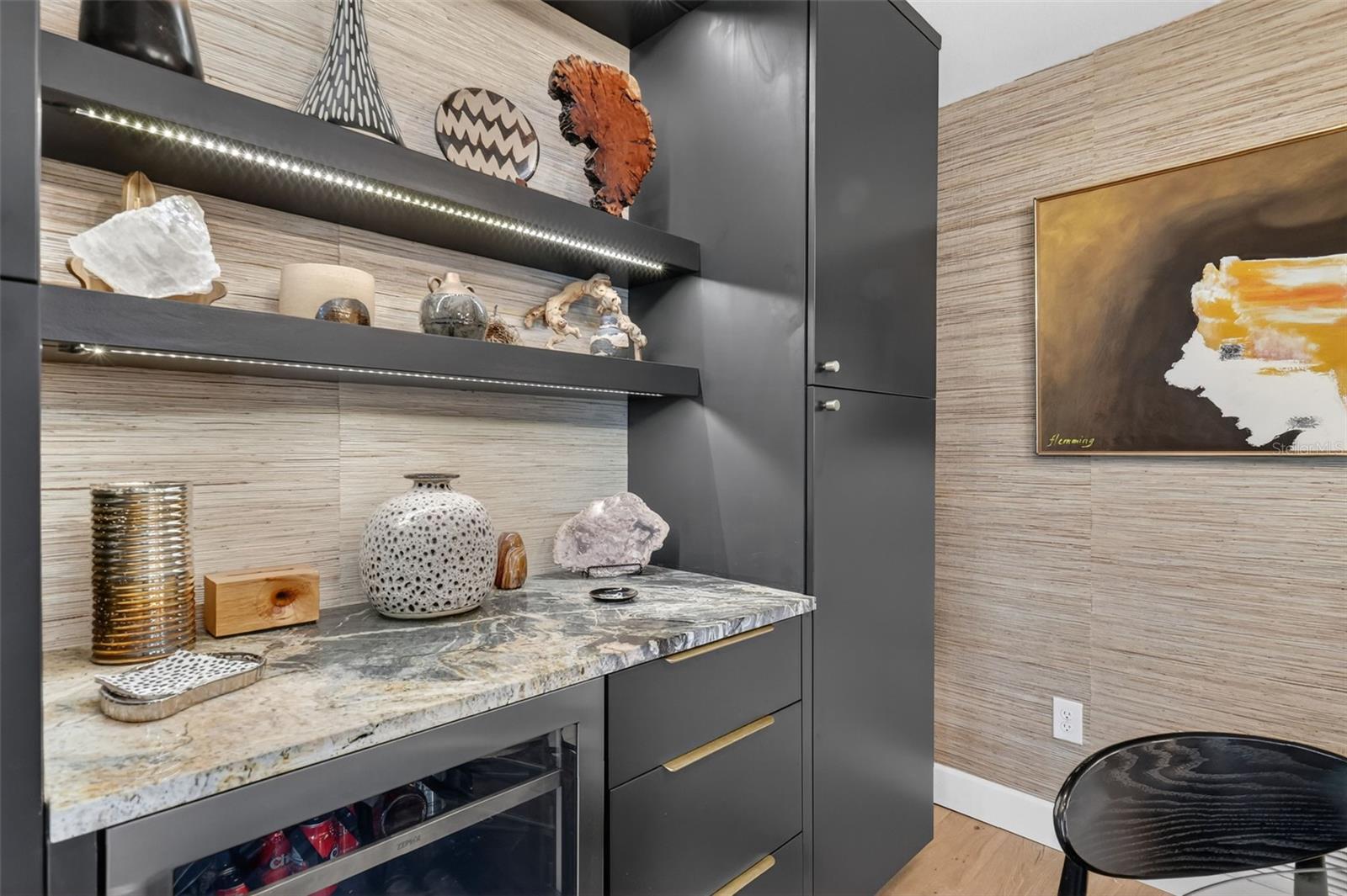 241 BAY RD, MOUNT DORA, FL, 32757