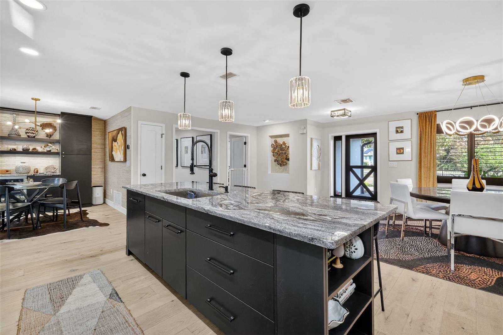 241 BAY RD, MOUNT DORA, FL, 32757