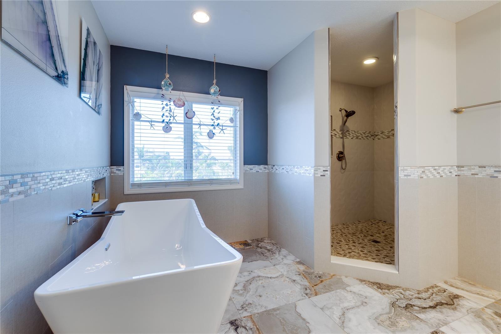 A4680680 Property Photo