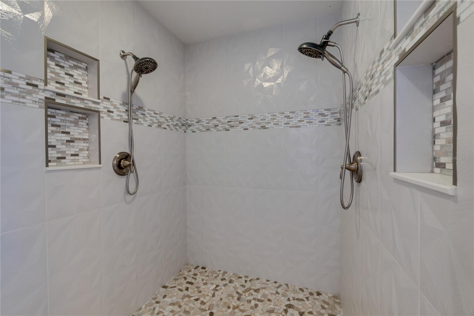 A4680680 Property Photo