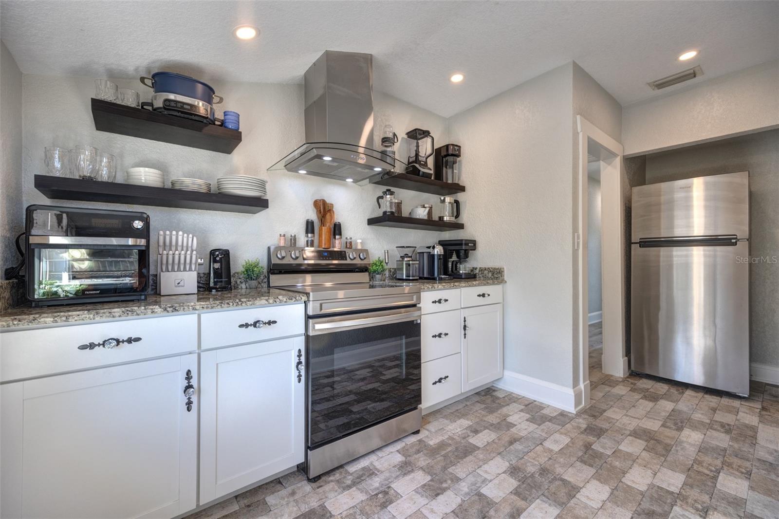 117 E EUCLID AVE, DELAND, FL, 32724