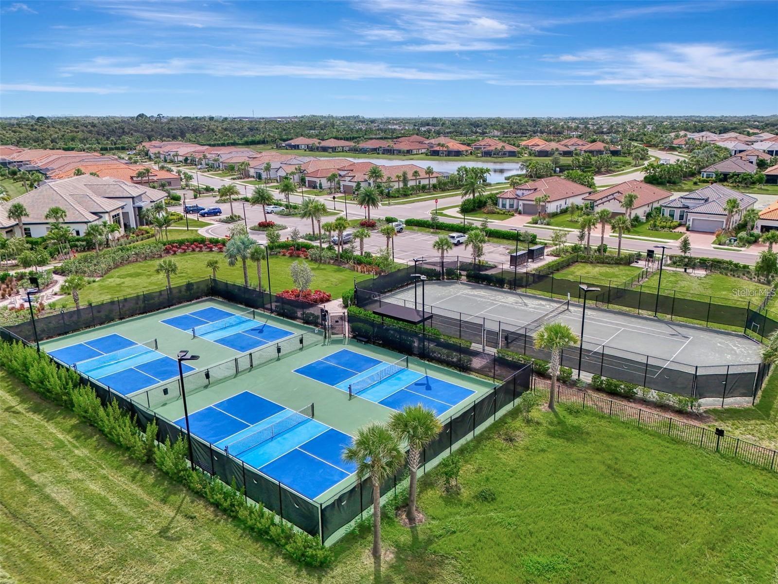 6310 GRANDVIEW HILL CT, BRADENTON, FL, 34203