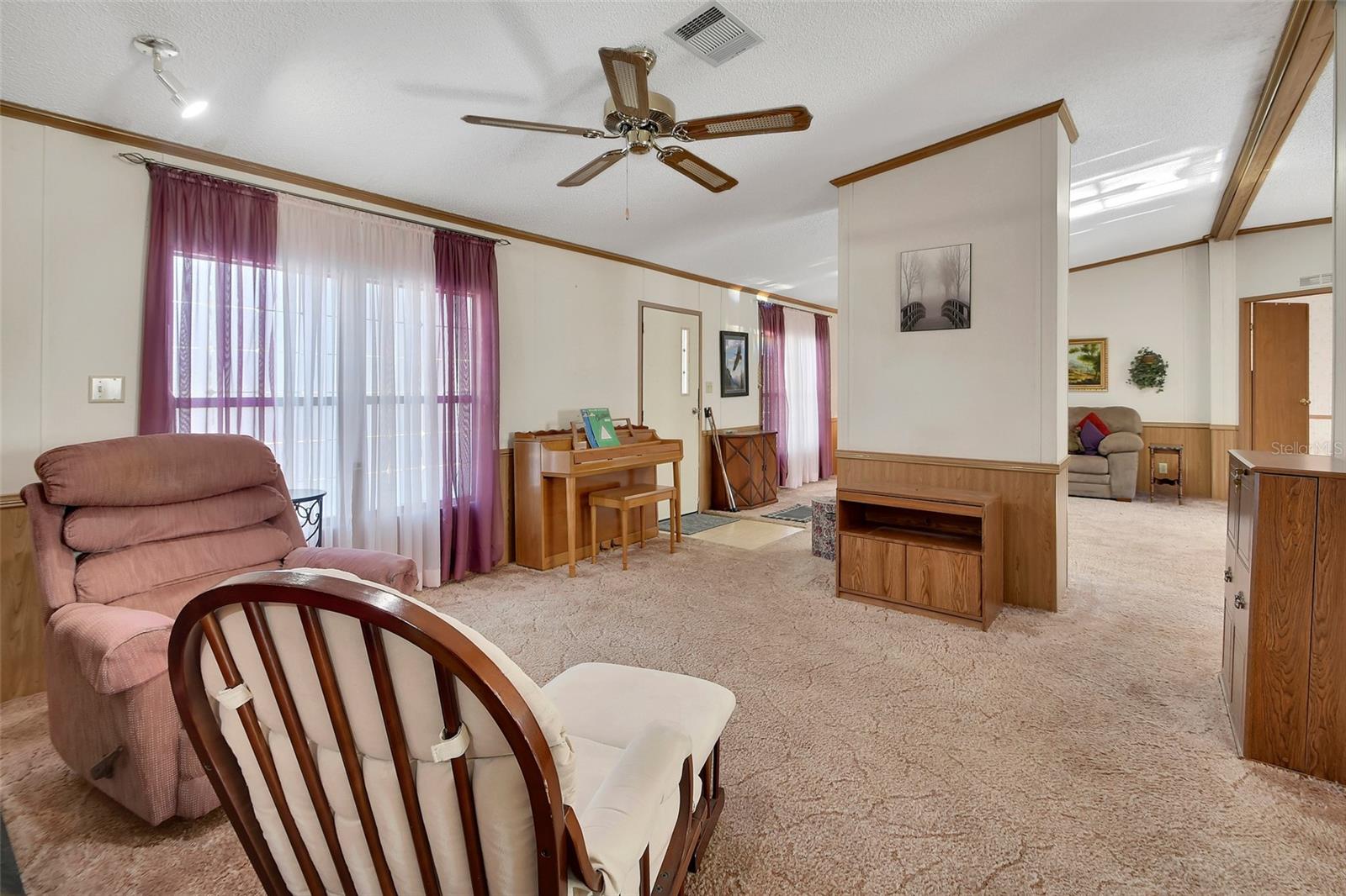 27130 FISHERMANS RD, PAISLEY, FL, 32767