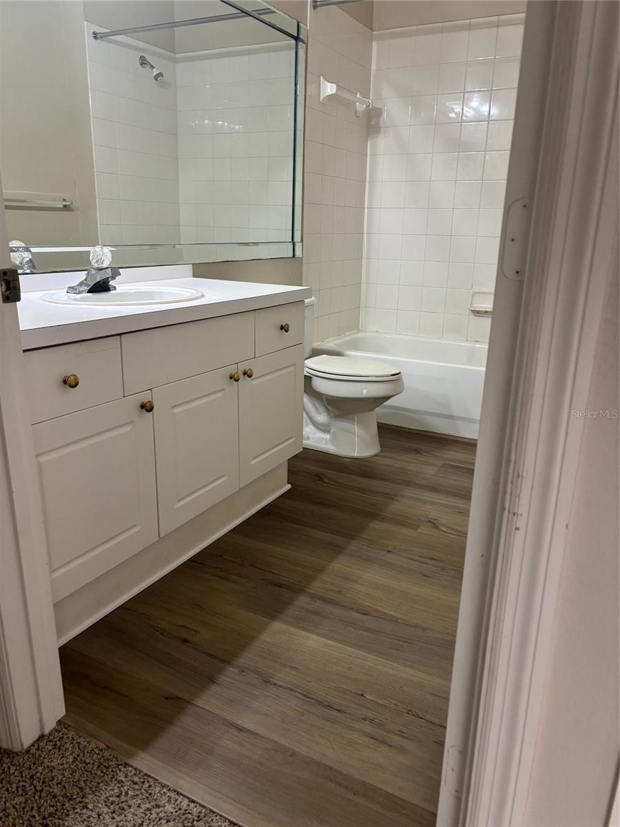 5180 NORTHRIDGE RD #105, SARASOTA, FL, 34238