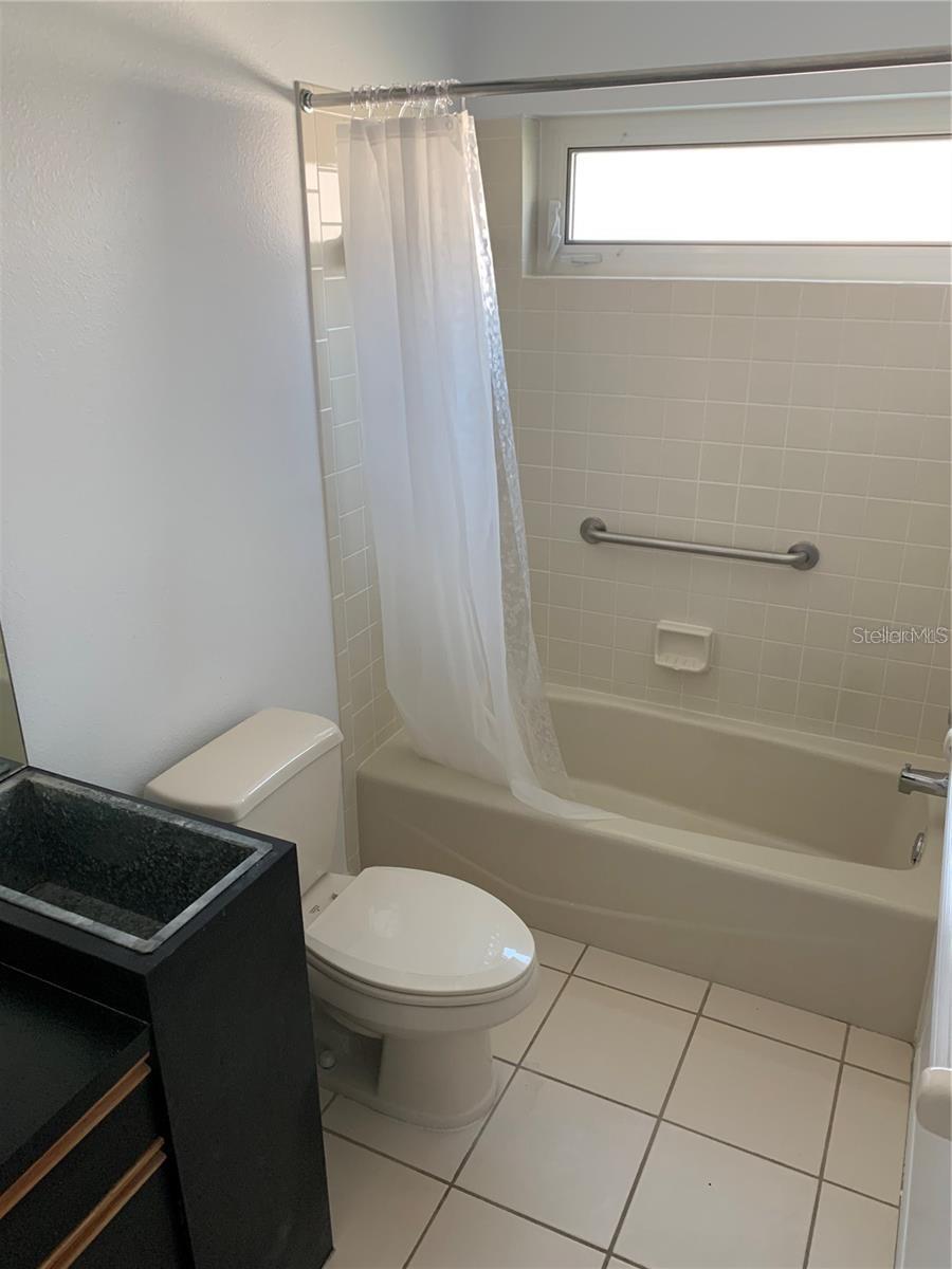 3982 KINGSTON DR, SARASOTA, FL, 34238