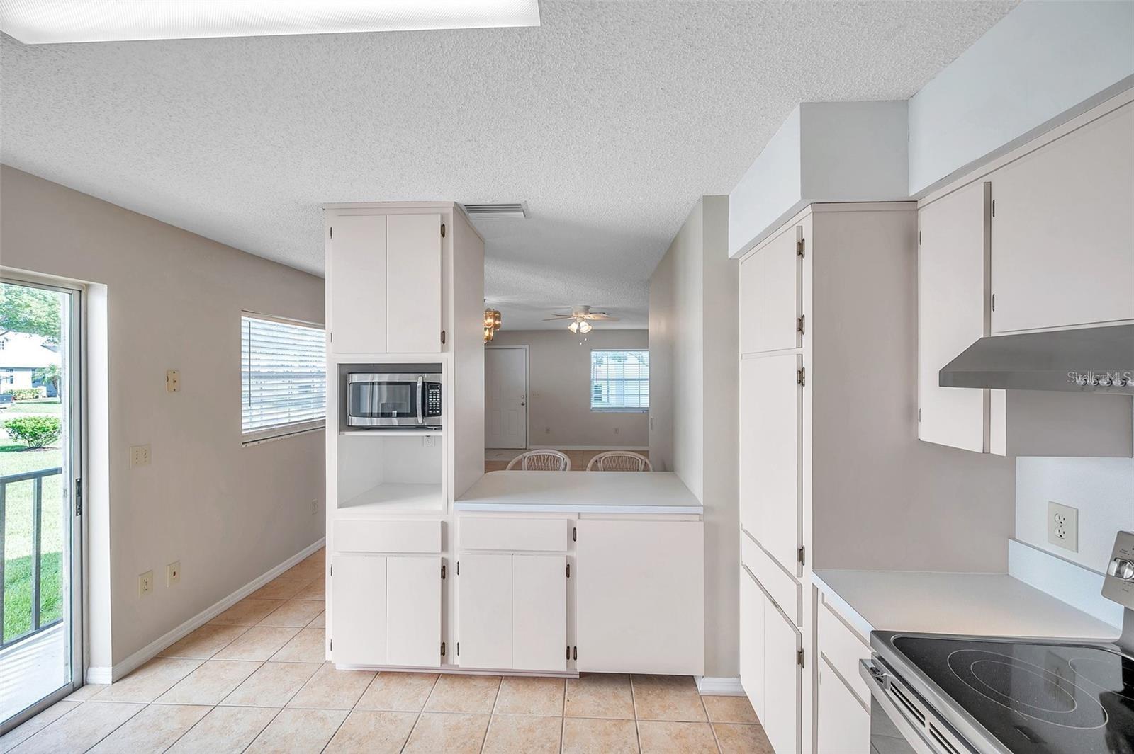 6632 HICKORYWOOD LN #4B, NEW PORT RICHEY, FL, 34653