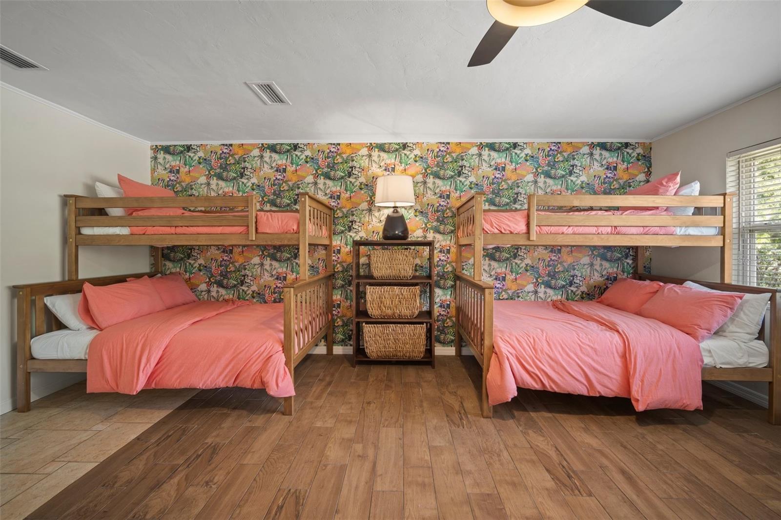 7202 18TH AVE NW, BRADENTON, FL, 34209