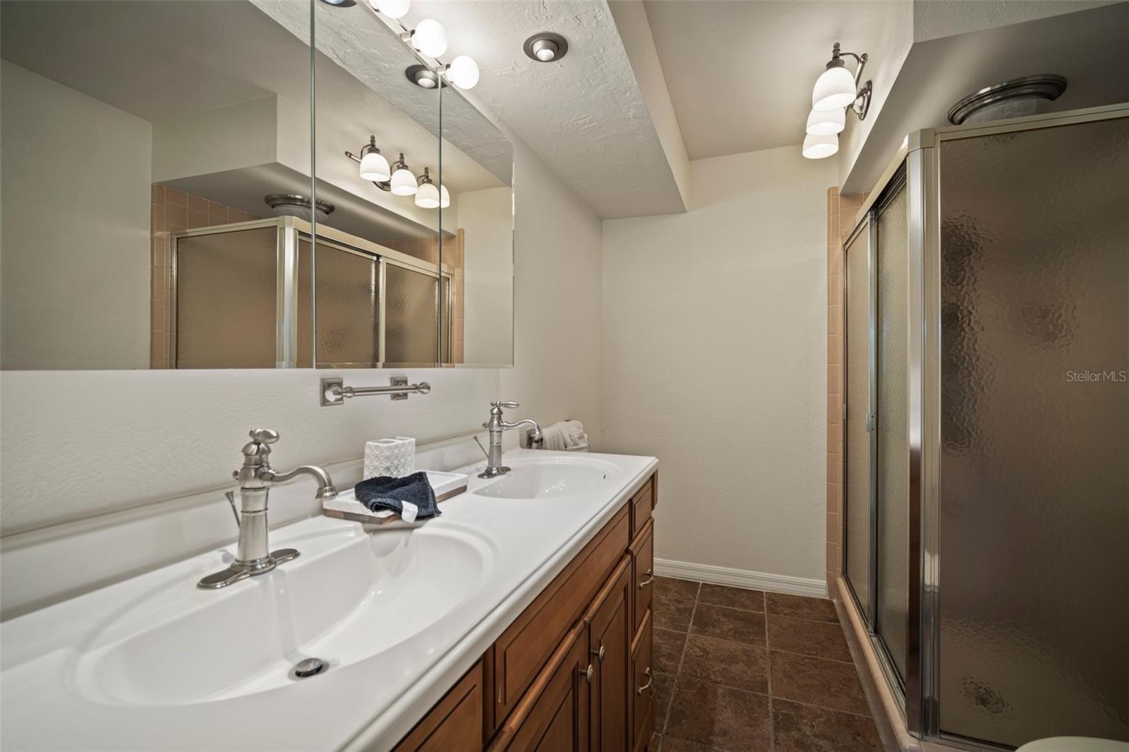 7202 18TH AVE NW, BRADENTON, FL, 34209