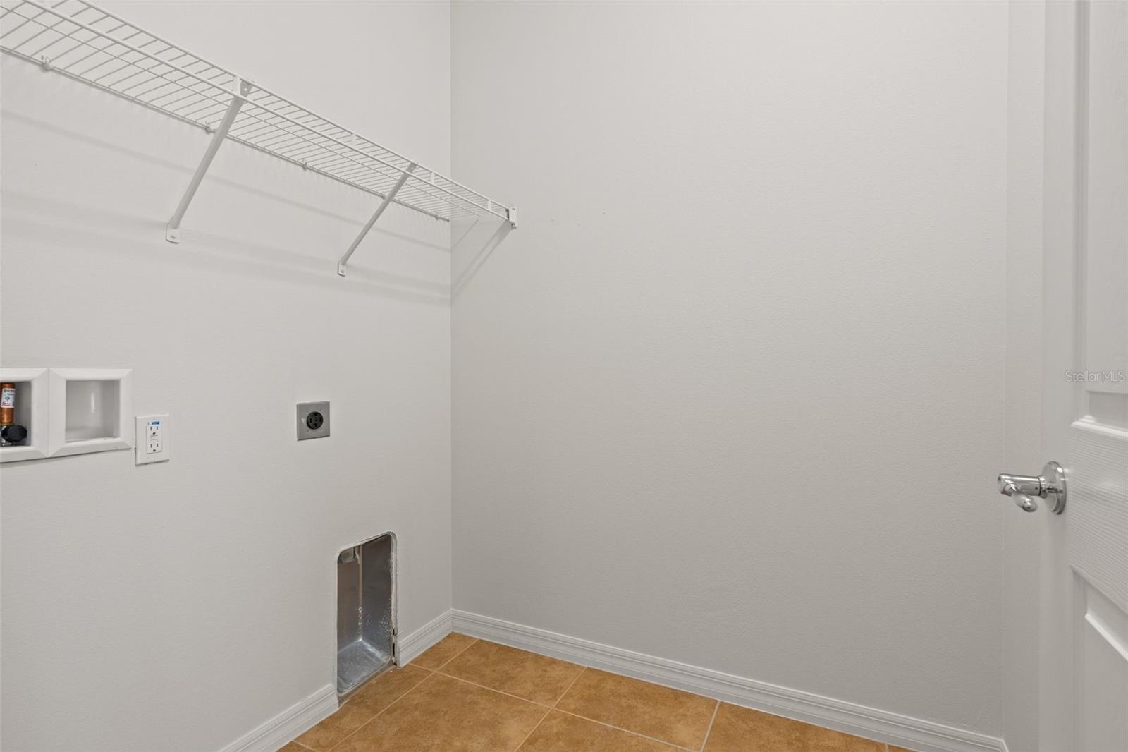 1181 BURGOS DR #406, SARASOTA, FL, 34238