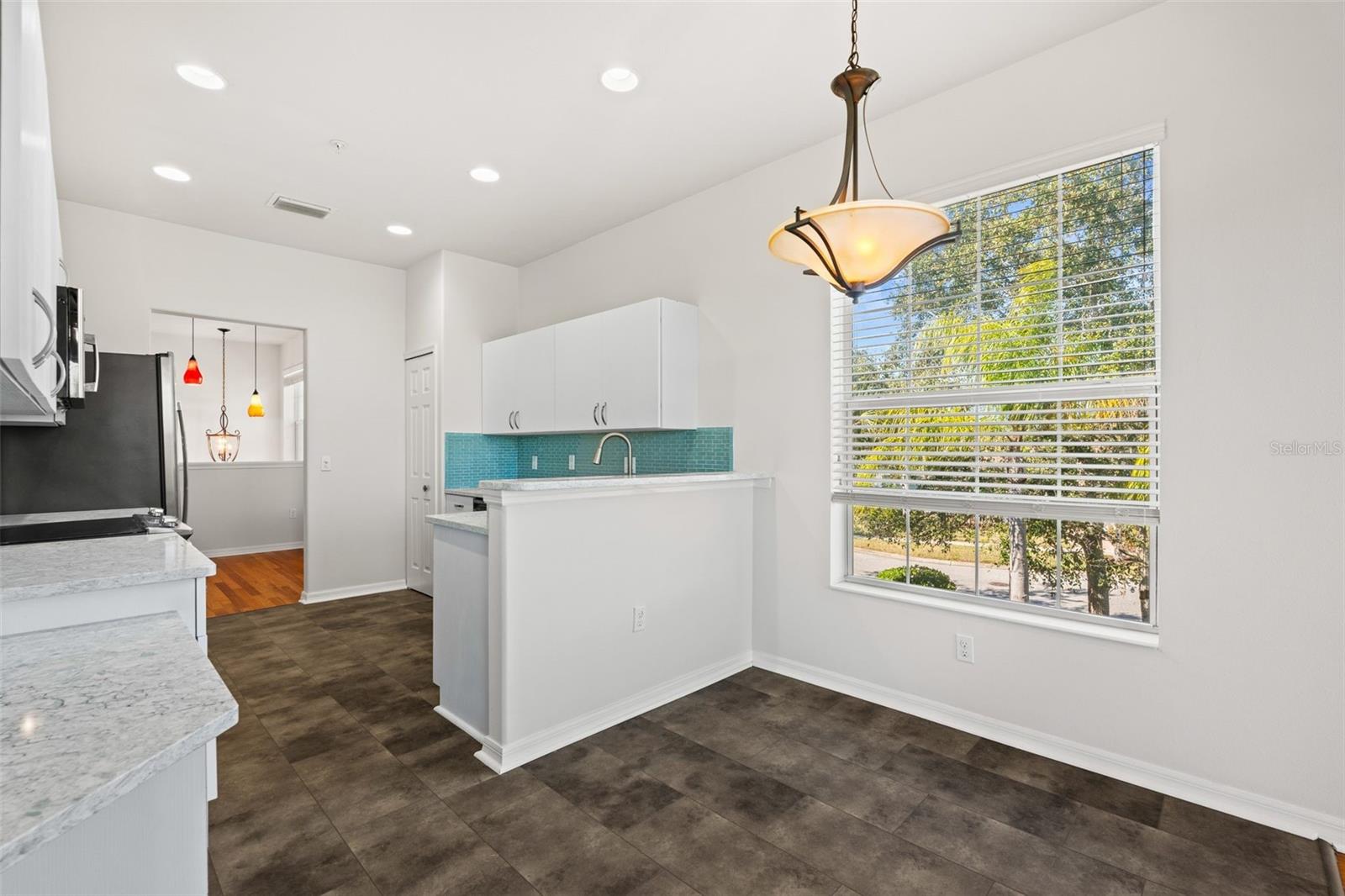 1181 BURGOS DR #406, SARASOTA, FL, 34238