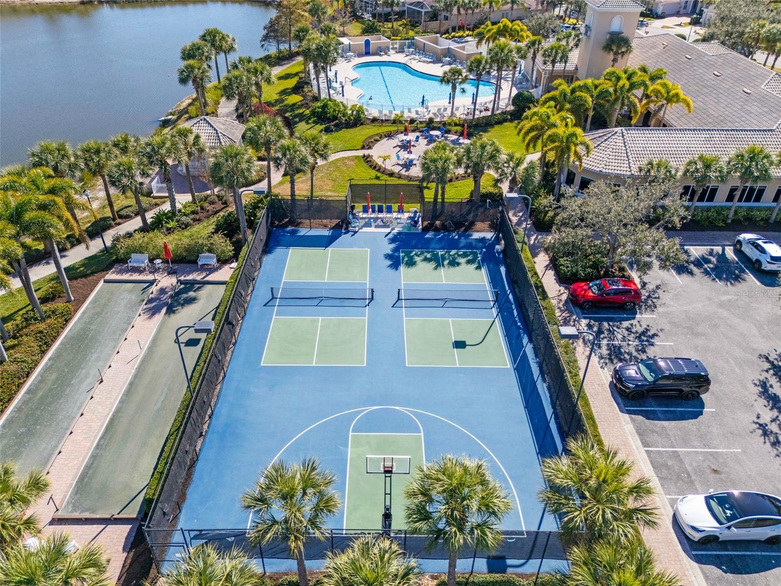 1181 BURGOS DR #406, SARASOTA, FL, 34238