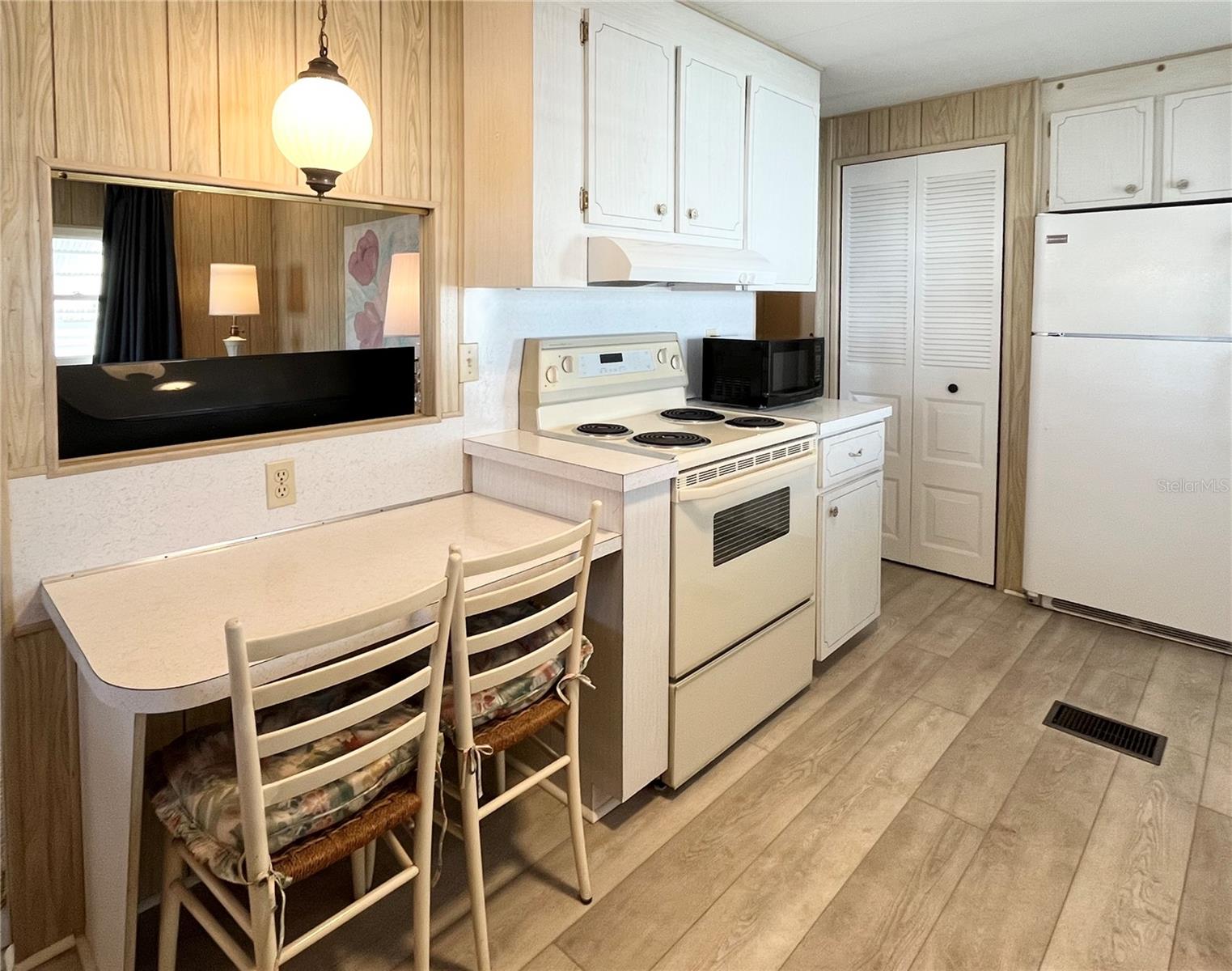 3232 ASH TER, SARASOTA, FL, 34237