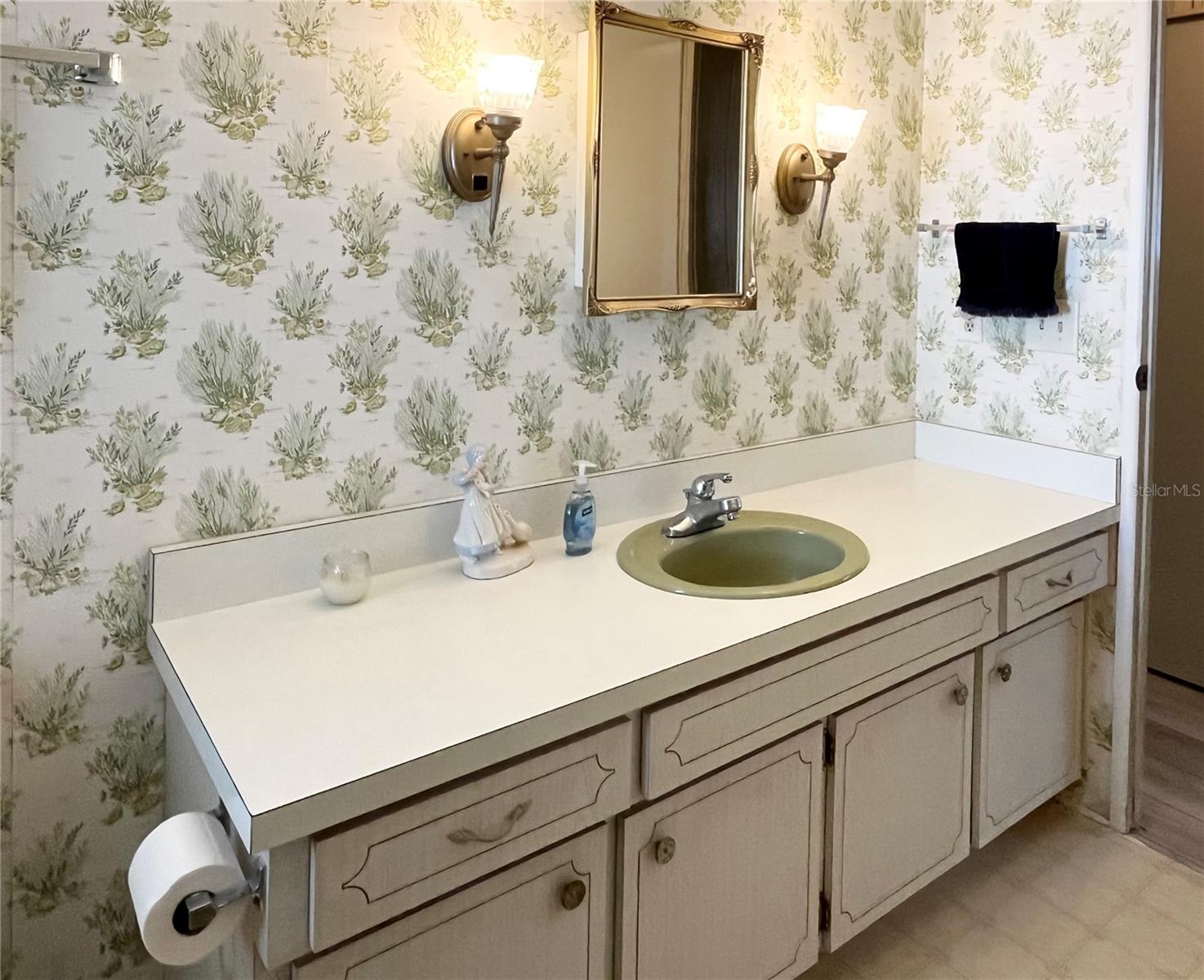 3232 ASH TER, SARASOTA, FL, 34237