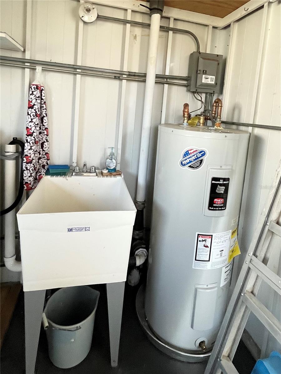 3232 ASH TER, SARASOTA, FL, 34237