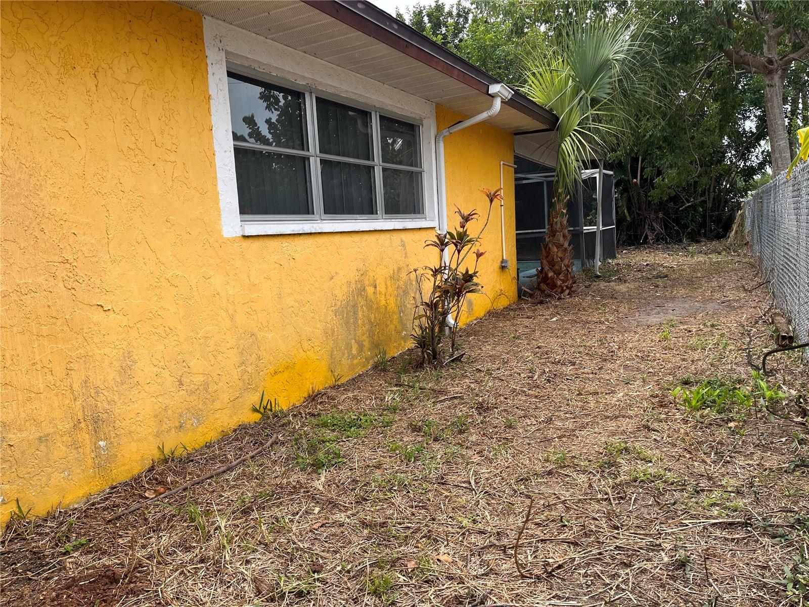 1310 SE 43RD TER, CAPE CORAL, FL, 33904