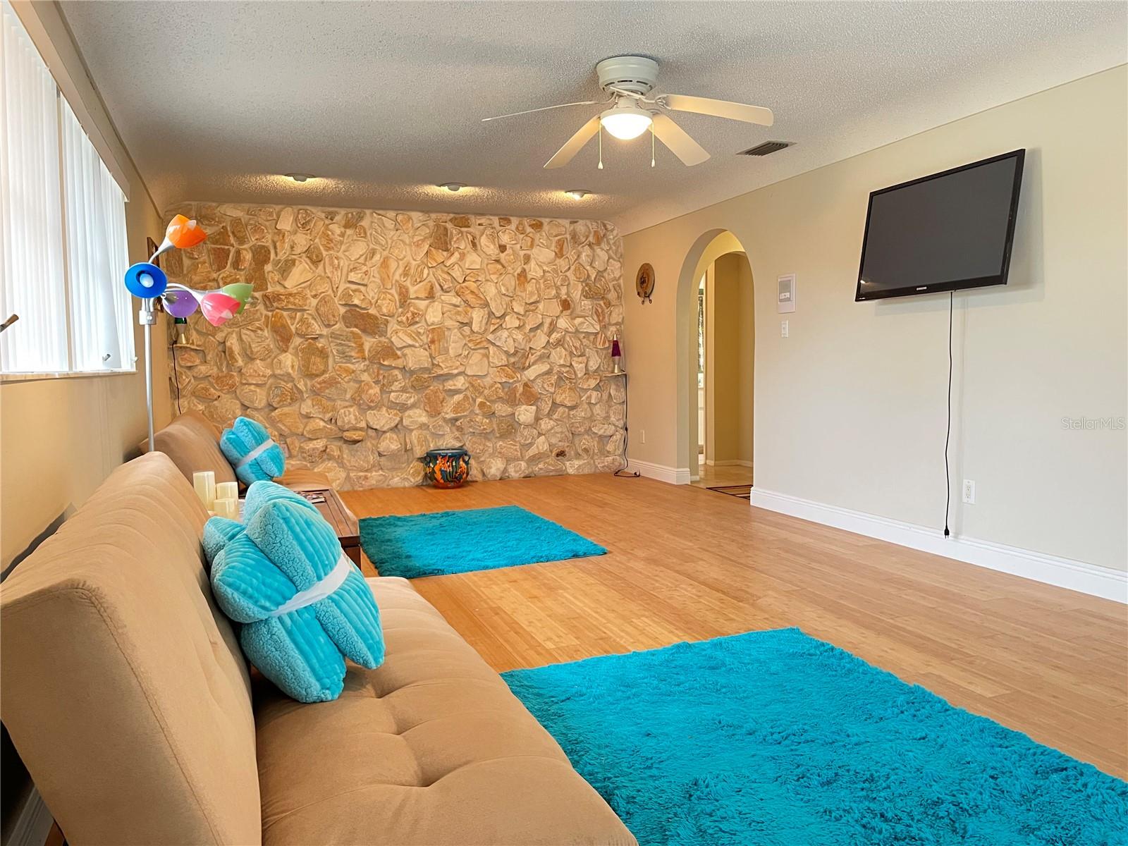 1310 SE 43RD TER, CAPE CORAL, FL, 33904