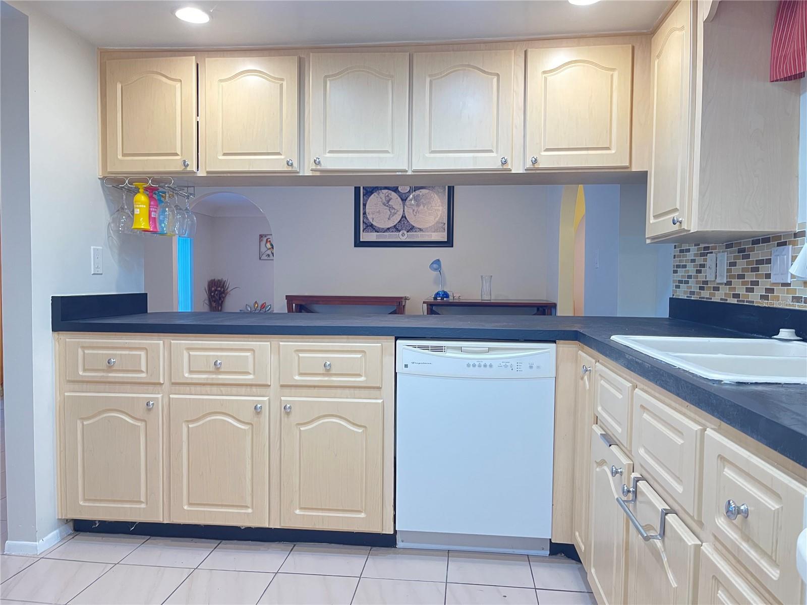 1310 SE 43RD TER, CAPE CORAL, FL, 33904