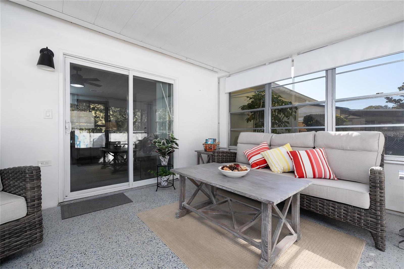 692 GASLIGHT DR, SOUTH DAYTONA, FL, 32119