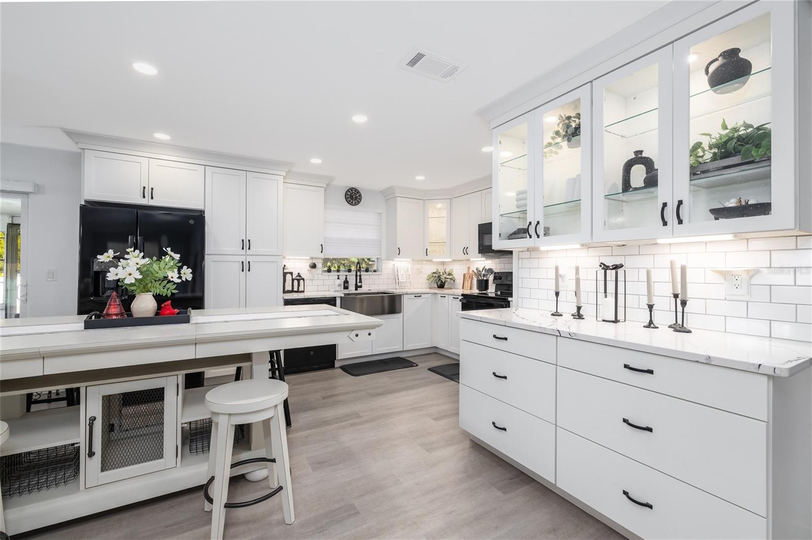 692 GASLIGHT DR, SOUTH DAYTONA, FL, 32119