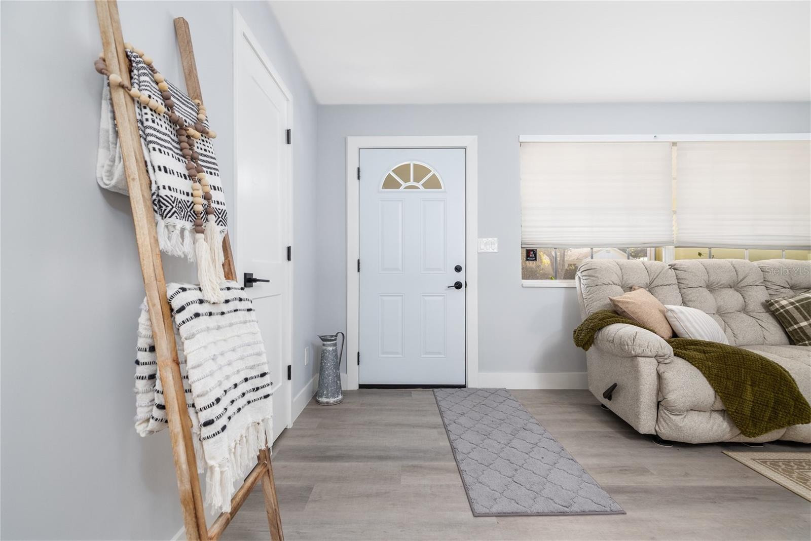 692 GASLIGHT DR, SOUTH DAYTONA, FL, 32119