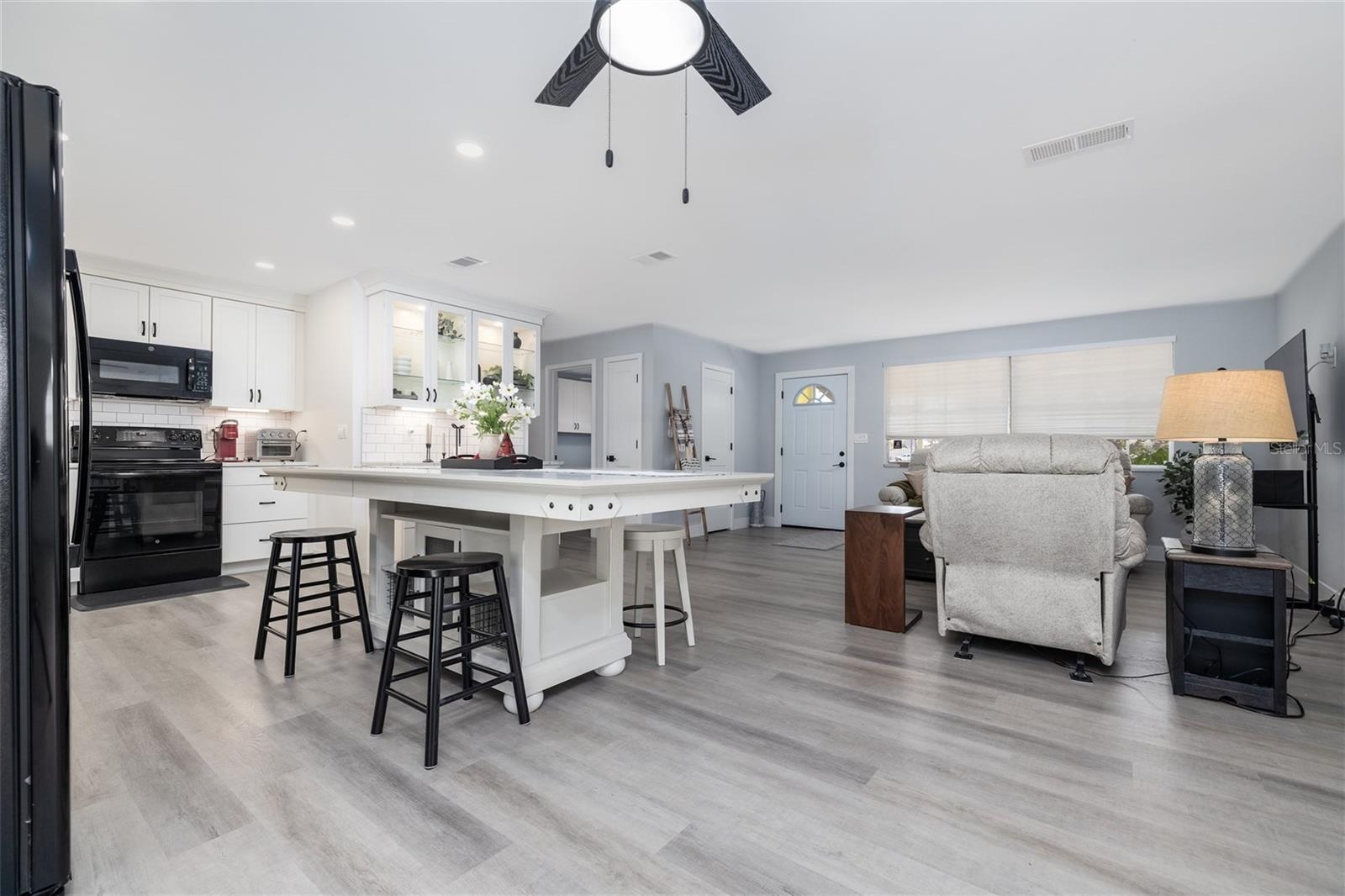 692 GASLIGHT DR, SOUTH DAYTONA, FL, 32119