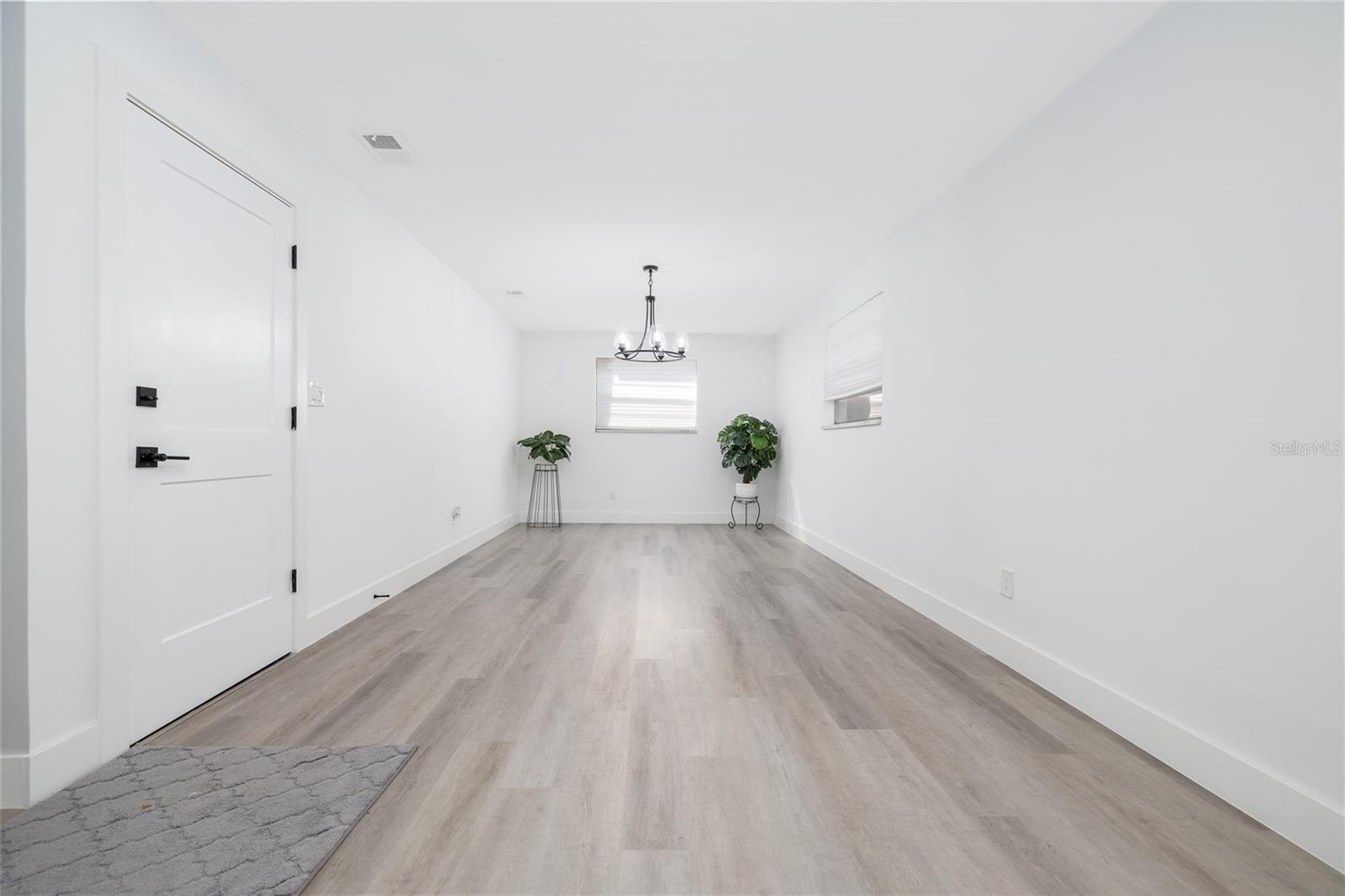 692 GASLIGHT DR, SOUTH DAYTONA, FL, 32119