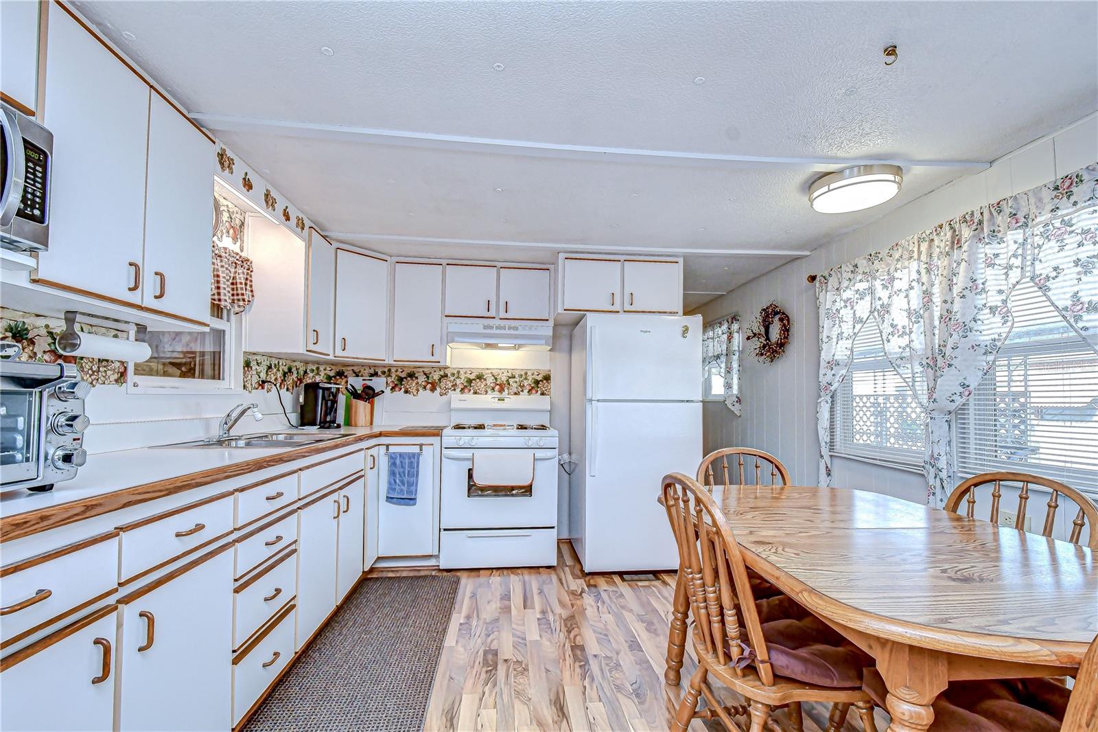 38641 LANSING AVE, ZEPHYRHILLS, FL, 33542