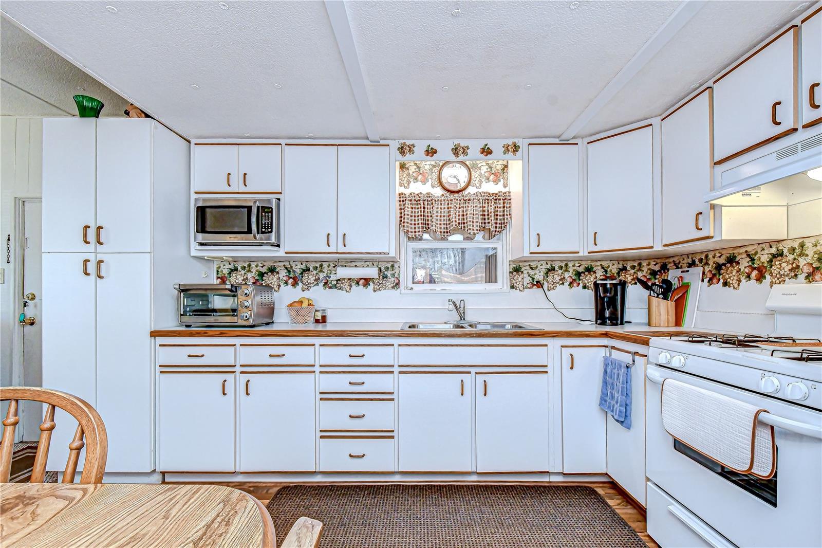 38641 LANSING AVE, ZEPHYRHILLS, FL, 33542