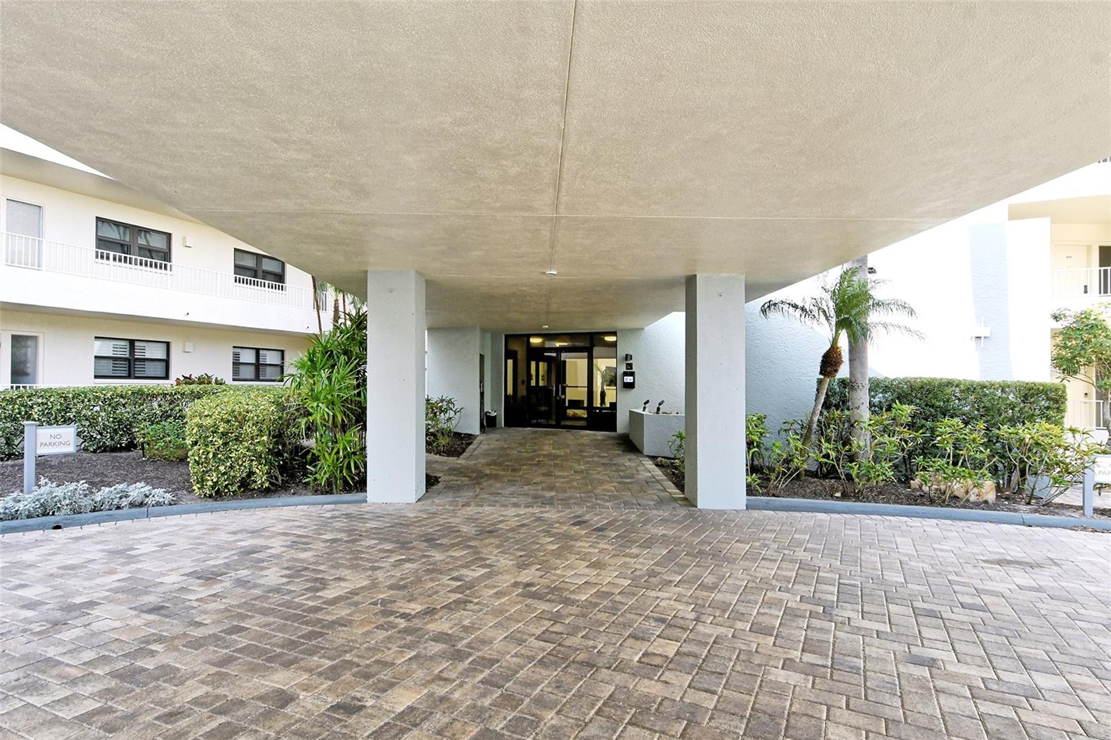 5740 MIDNIGHT PASS RD #307, SARASOTA, FL, 34242
