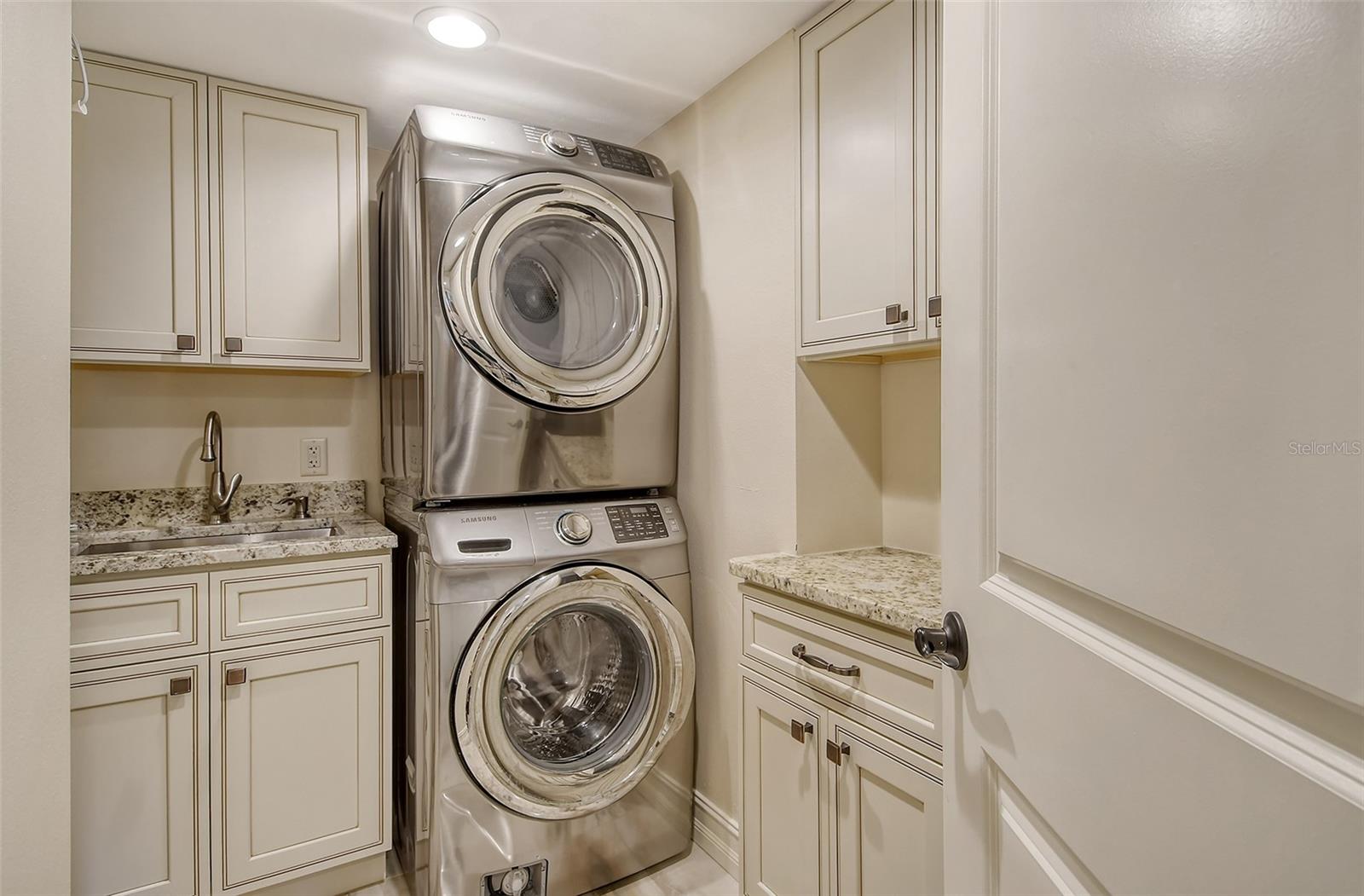 5740 MIDNIGHT PASS RD #307, SARASOTA, FL, 34242