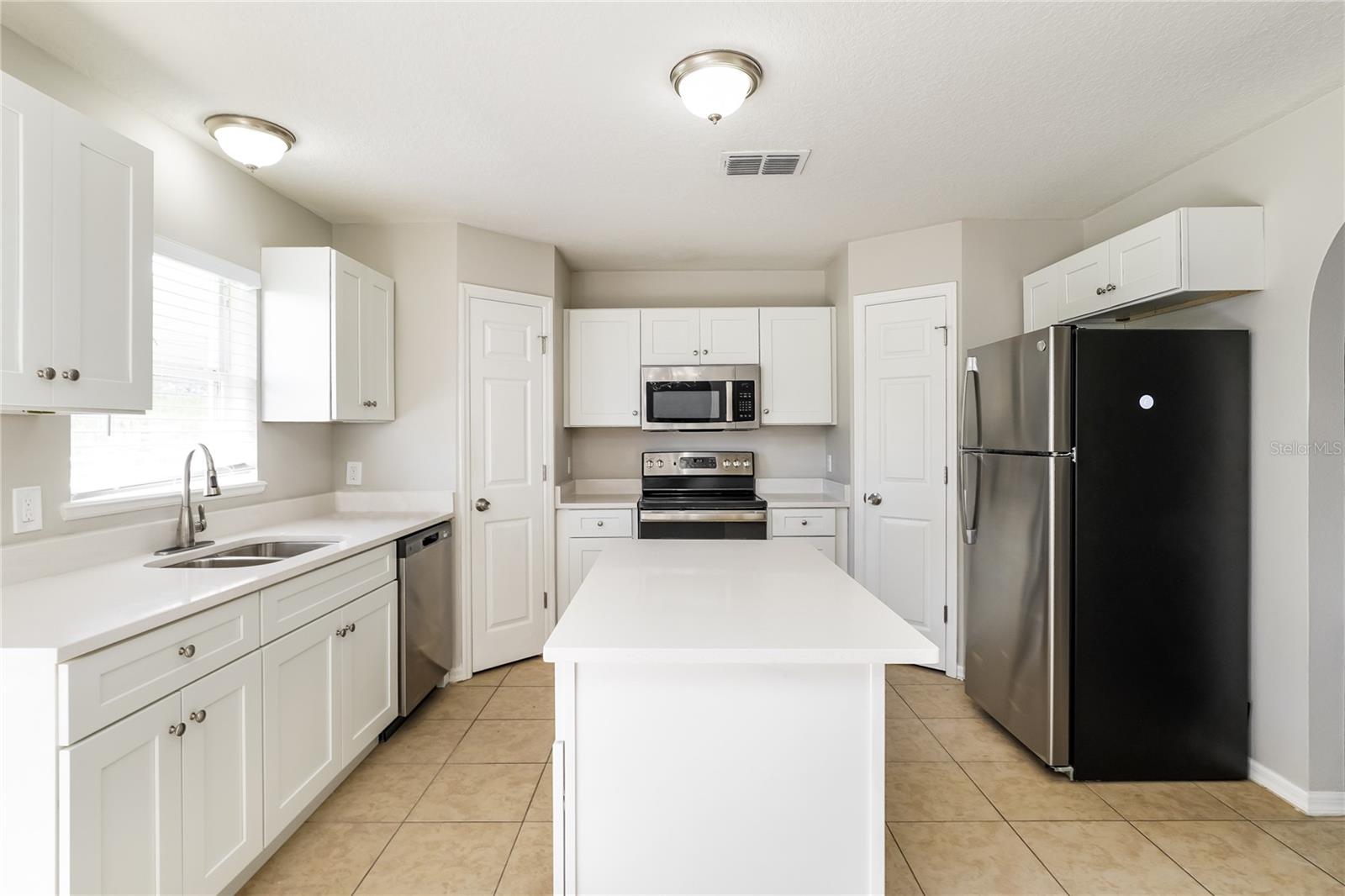 517 RIDGES DR, DUNDEE, FL, 33838