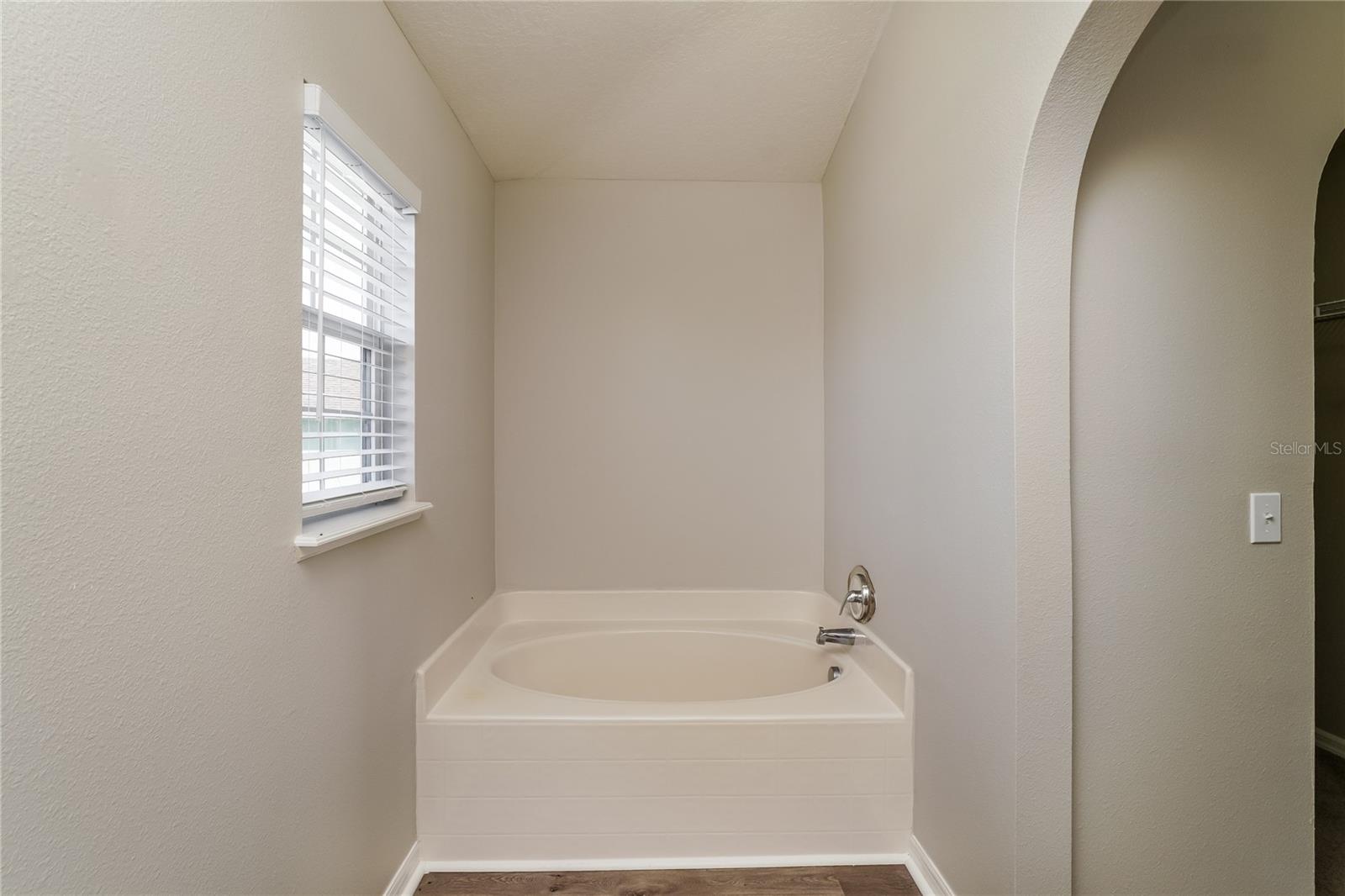 517 RIDGES DR, DUNDEE, FL, 33838