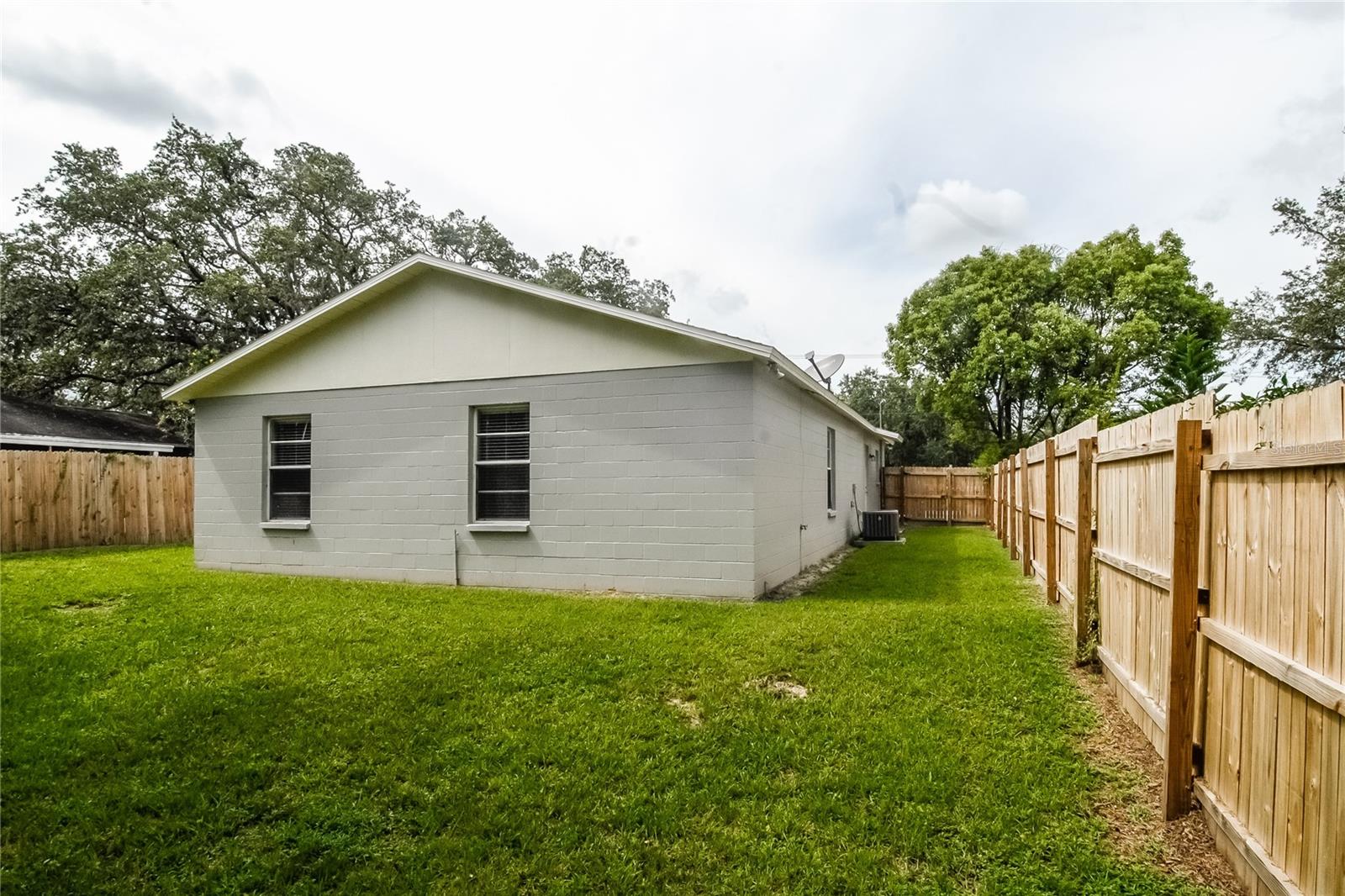 4739 WHITEWAY DR, TAMPA, FL, 33617