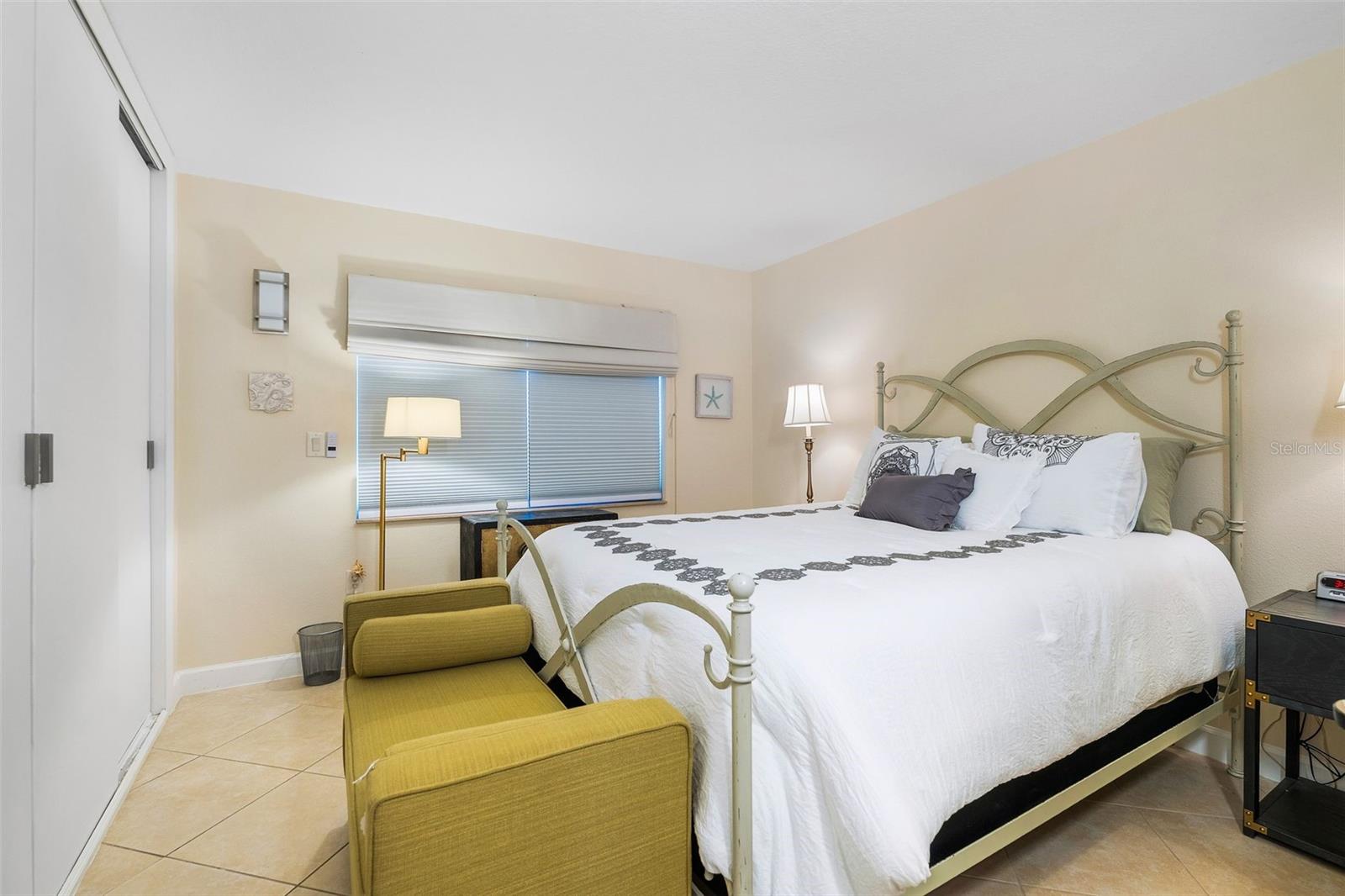 800 BENJAMIN FRANKLIN DR #110, SARASOTA, FL, 34236