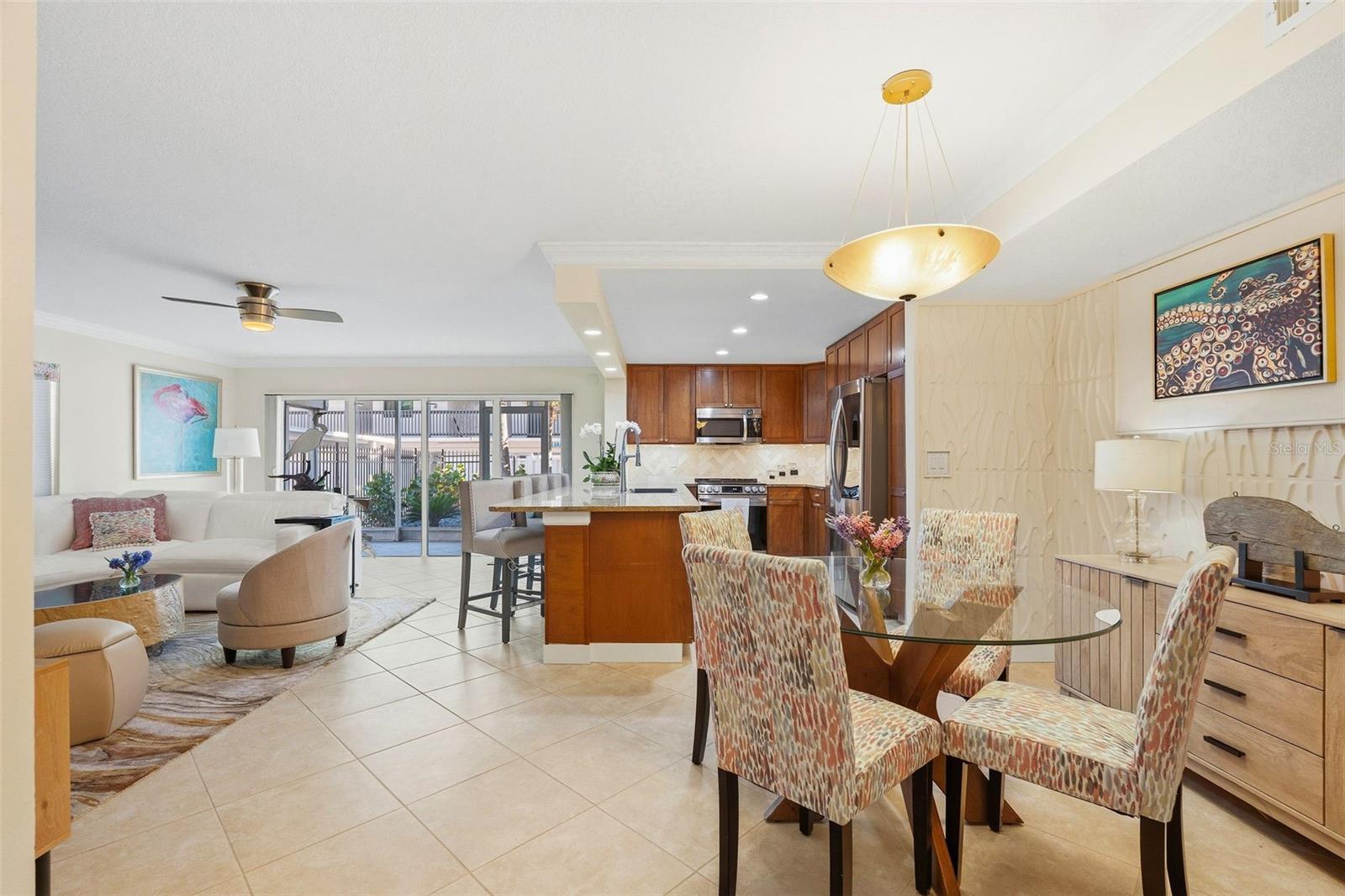 800 BENJAMIN FRANKLIN DR #110, SARASOTA, FL, 34236