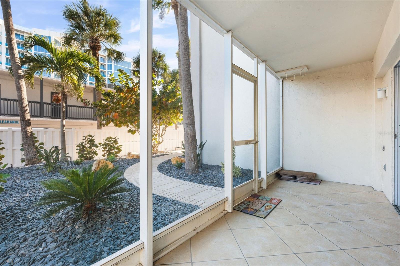 800 BENJAMIN FRANKLIN DR #110, SARASOTA, FL, 34236