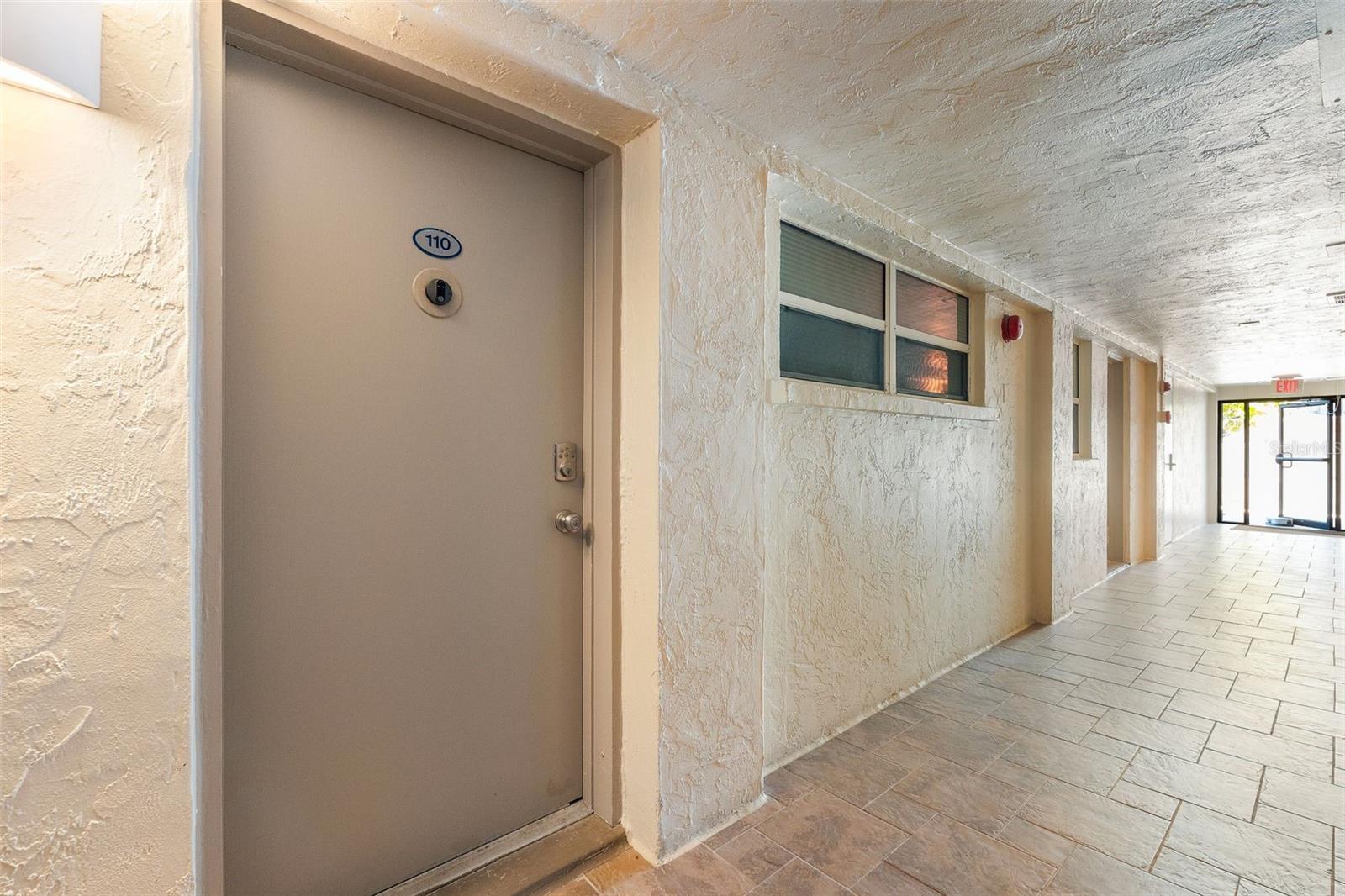 800 BENJAMIN FRANKLIN DR #110, SARASOTA, FL, 34236